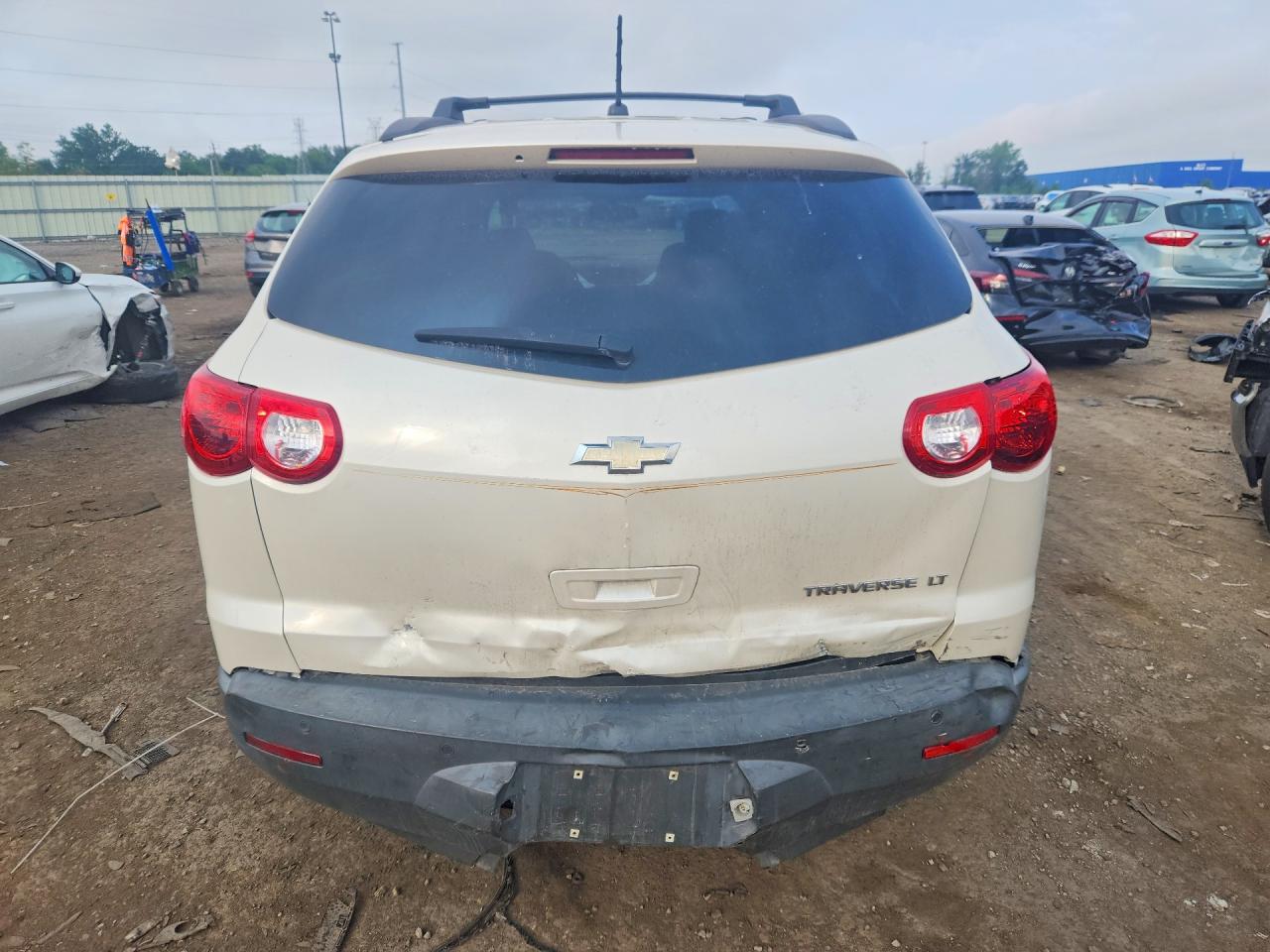 2012 Chevrolet Traverse Lt White vin: 1GNKRGED3CJ127625
