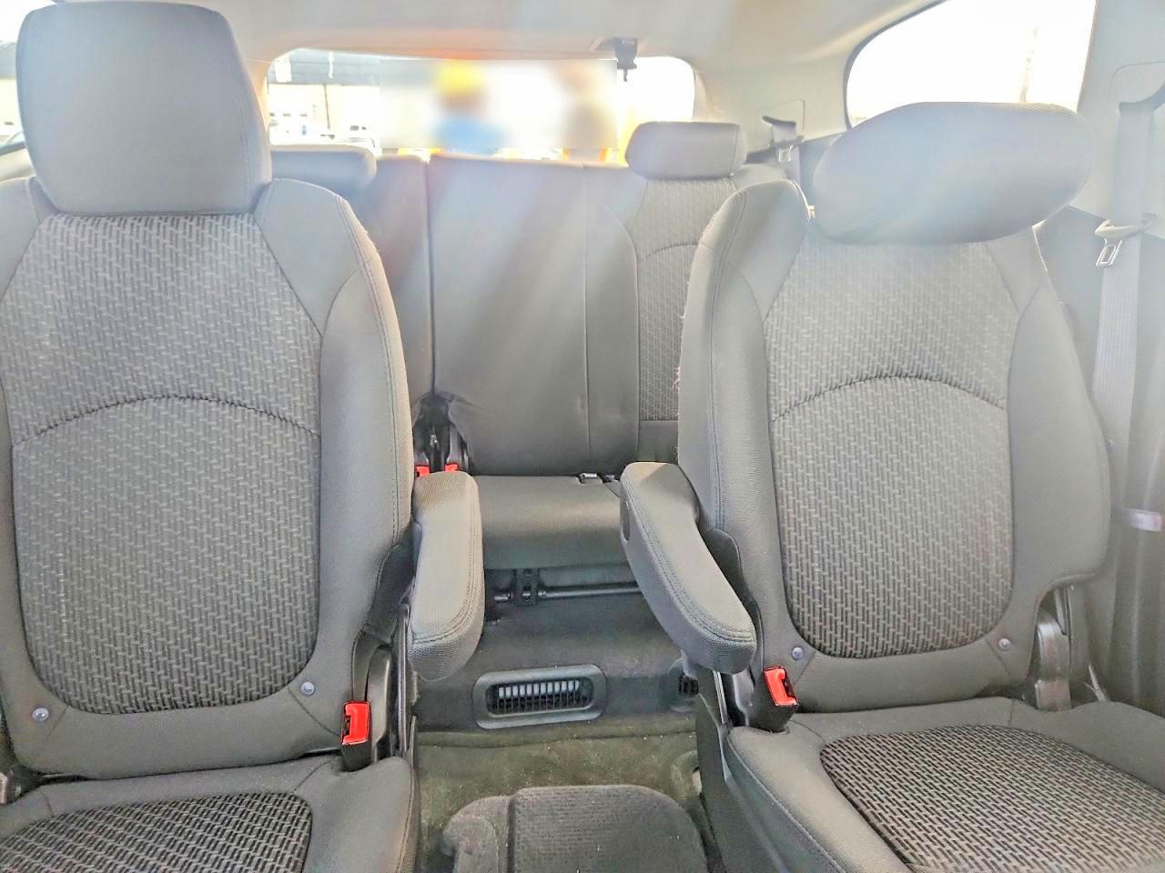 2012 Chevrolet Traverse Lt White vin: 1GNKRGED3CJ127625