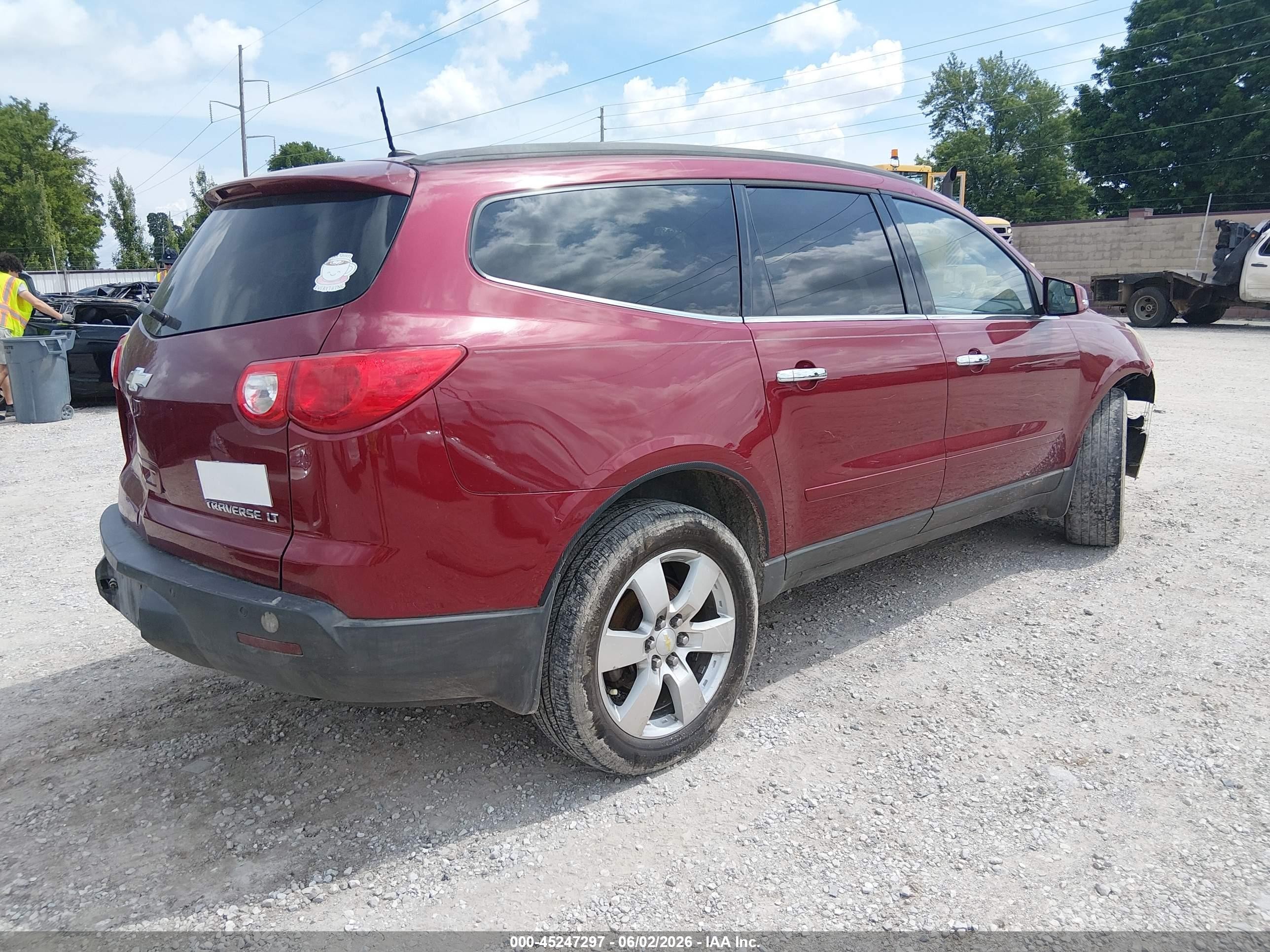 2011 Chevrolet Traverse 1lt Red vin: 1GNKRGED4BJ110587