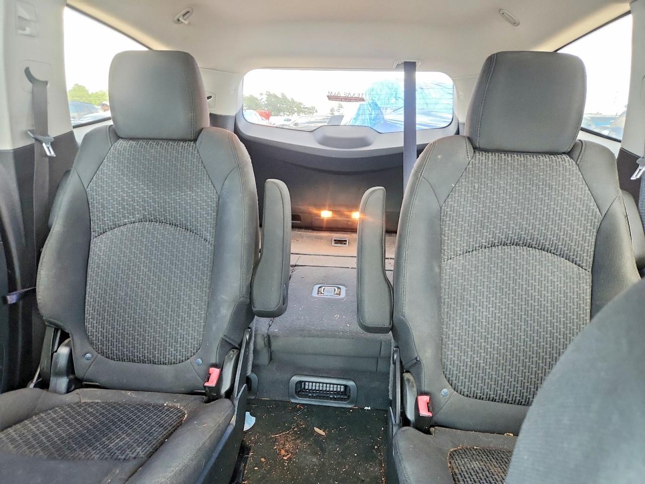 2012 Chevrolet Traverse Lt White vin: 1GNKRGED6CJ363203
