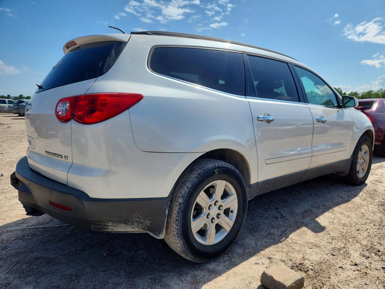 2012 Chevrolet Traverse Lt White vin: 1GNKRGED6CJ363203
