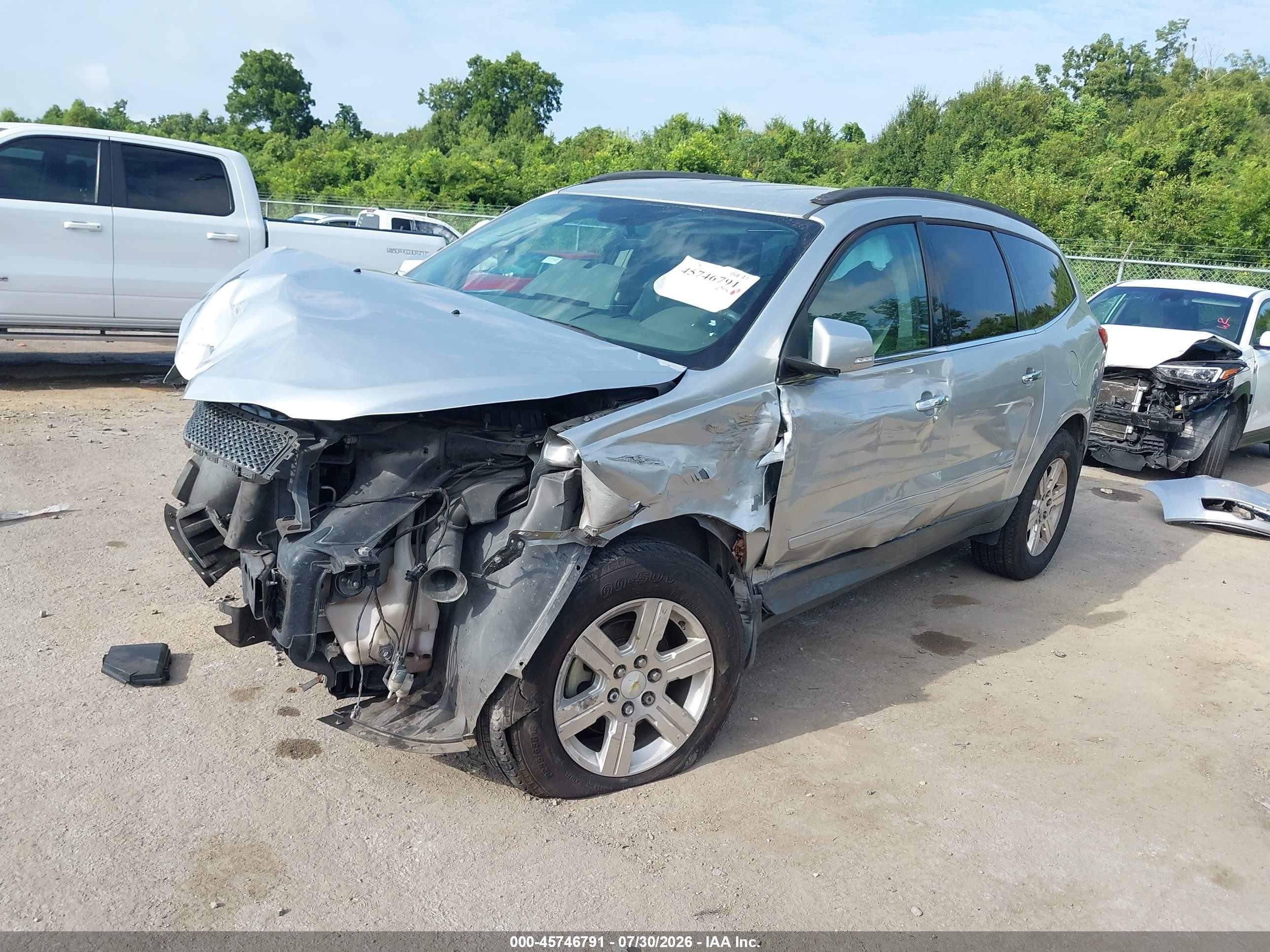 2012 Chevrolet Traverse Lt W/1lt Silver vin: 1GNKRGED8CJ418122