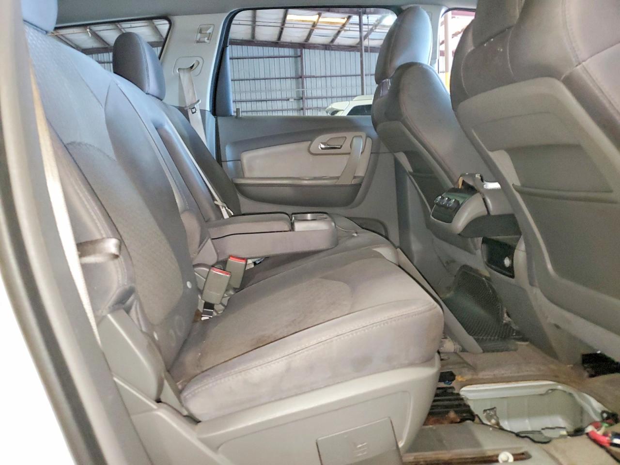2011 Chevrolet Traverse Lt White vin: 1GNKRGED9BJ302927