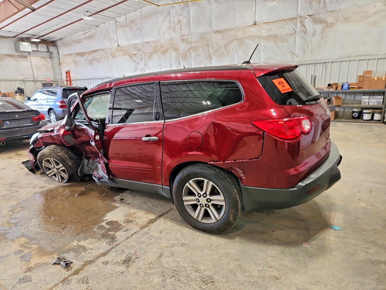 2011 Chevrolet Traverse Maroon vin: 1GNKRGEDXBJ260607
