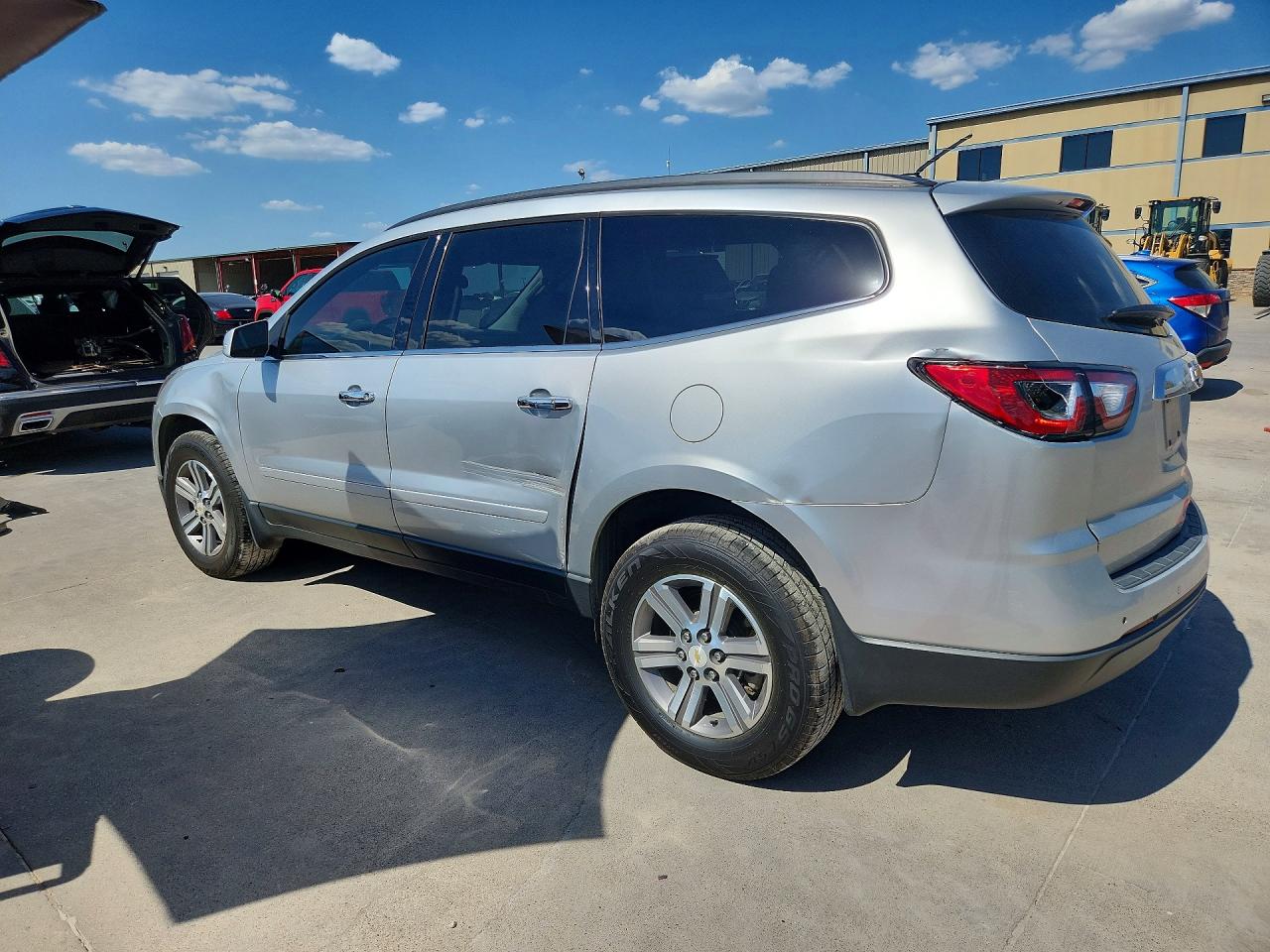 2015 Chevrolet Traverse Lt Серебряный vin: 1GNKRGKD1FJ282795