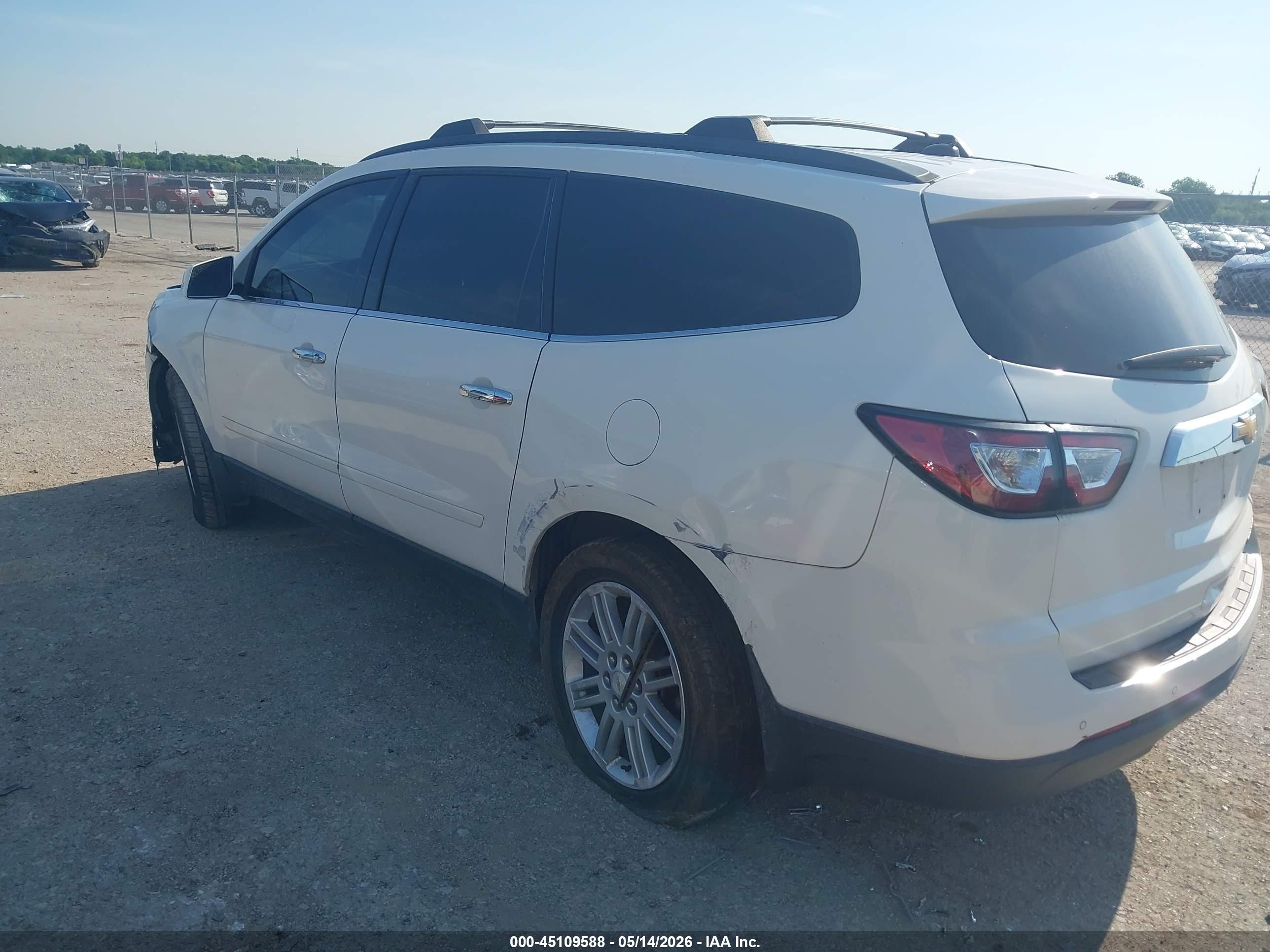 2015 Chevrolet Traverse 1lt White vin: 1GNKRGKD1FJ326875