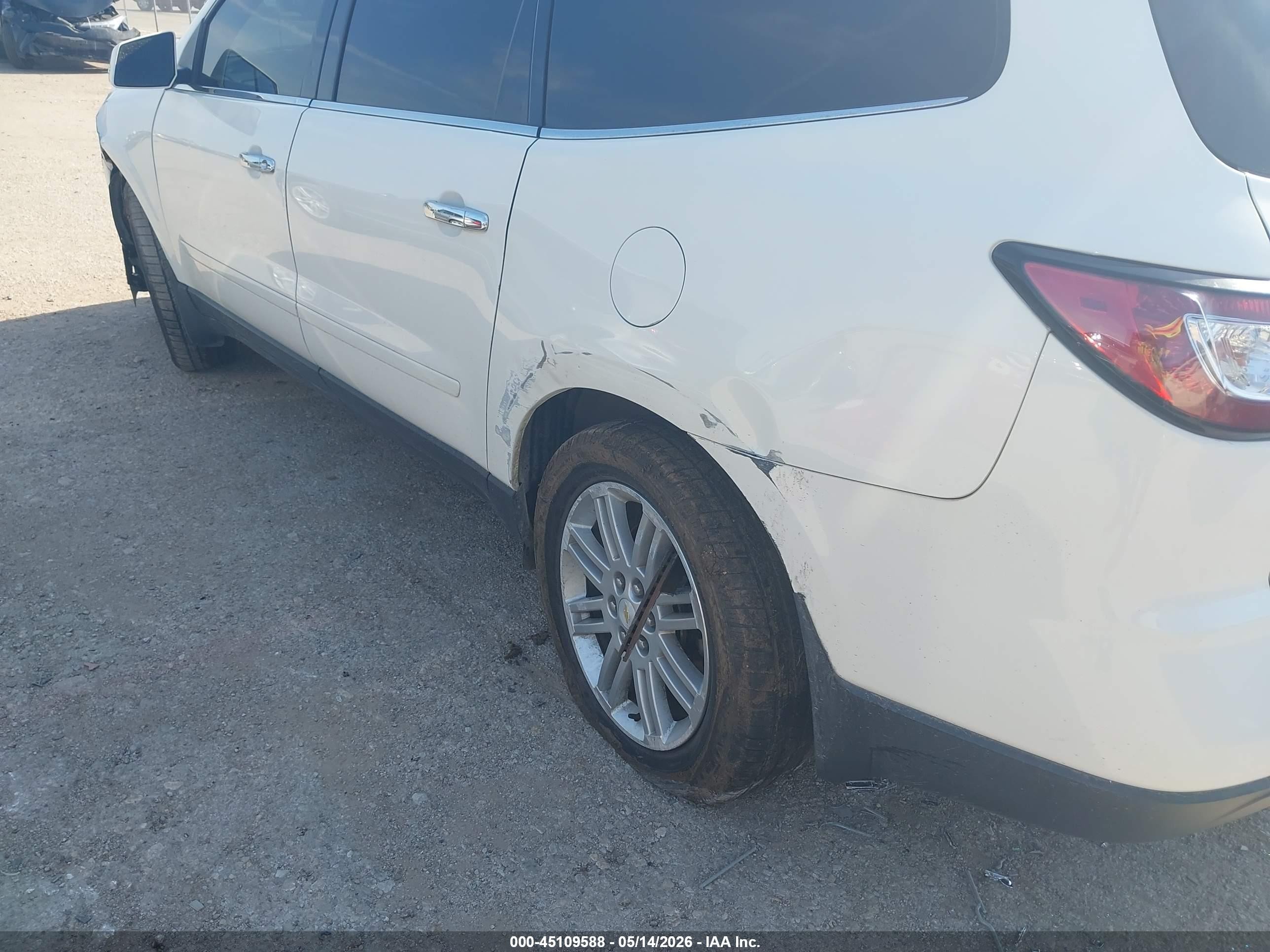 2015 Chevrolet Traverse 1lt White vin: 1GNKRGKD1FJ326875