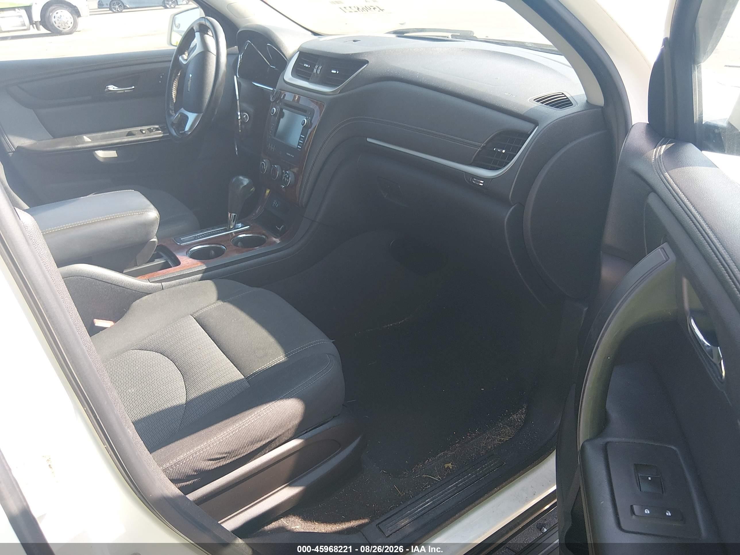 2014 Chevrolet Traverse Lt White vin: 1GNKRGKD2EJ345532