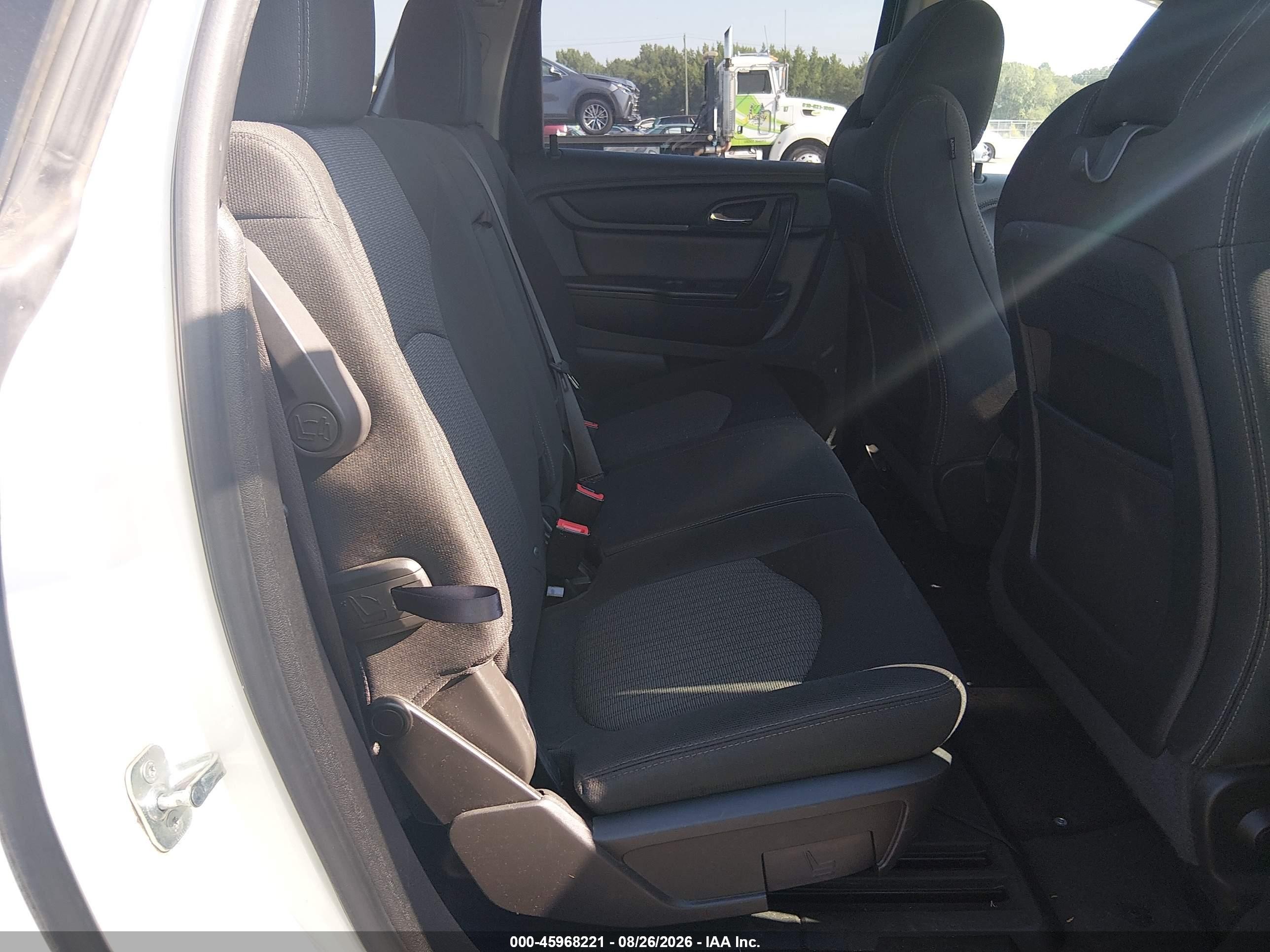 2014 Chevrolet Traverse Lt White vin: 1GNKRGKD2EJ345532