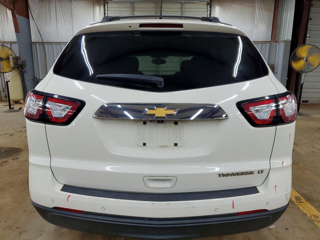 2015 Chevrolet Traverse Lt White vin: 1GNKRGKD3FJ272463