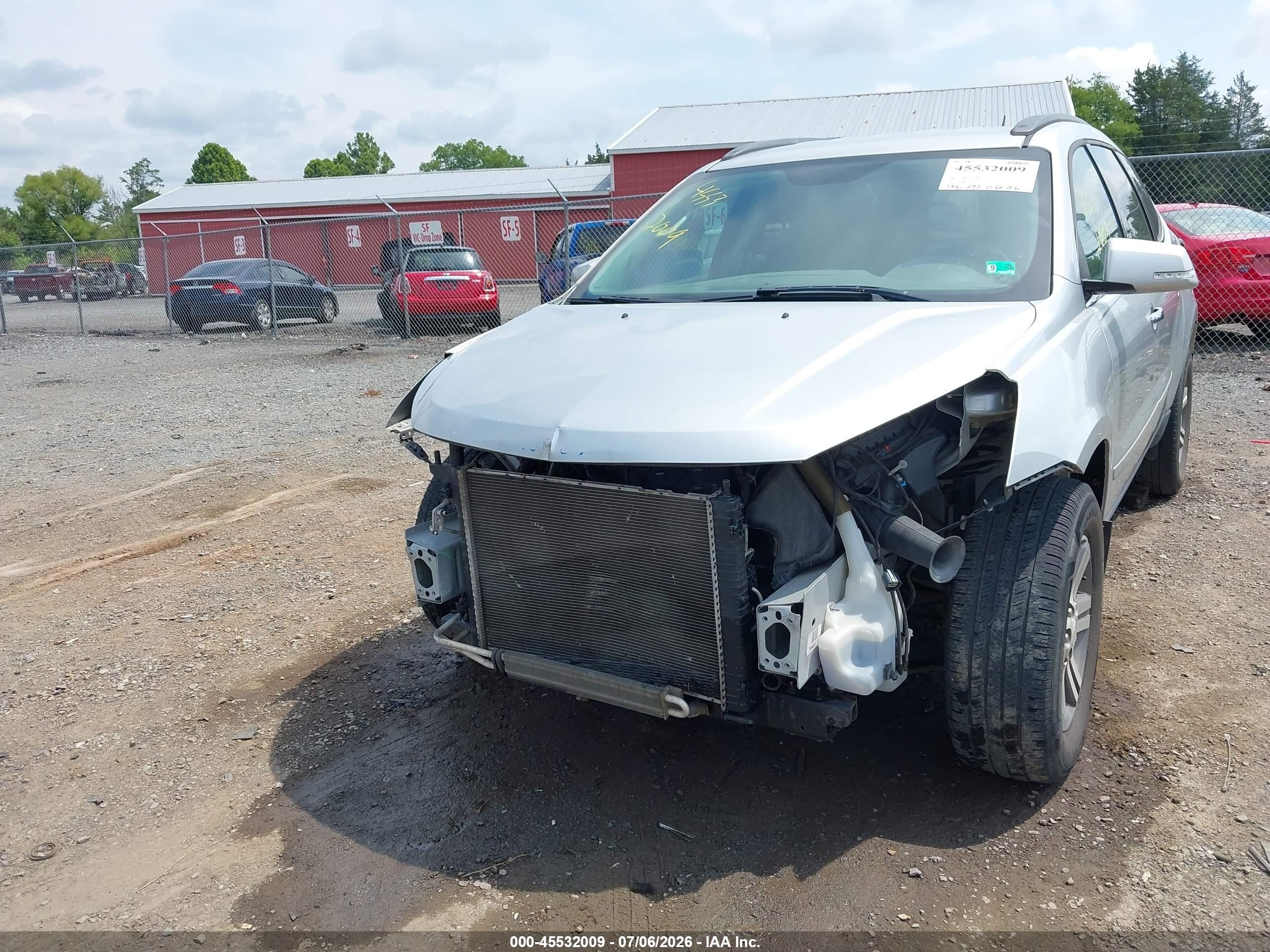 2015 Chevrolet Traverse Lt Серебряный vin: 1GNKRGKD3FJ298738