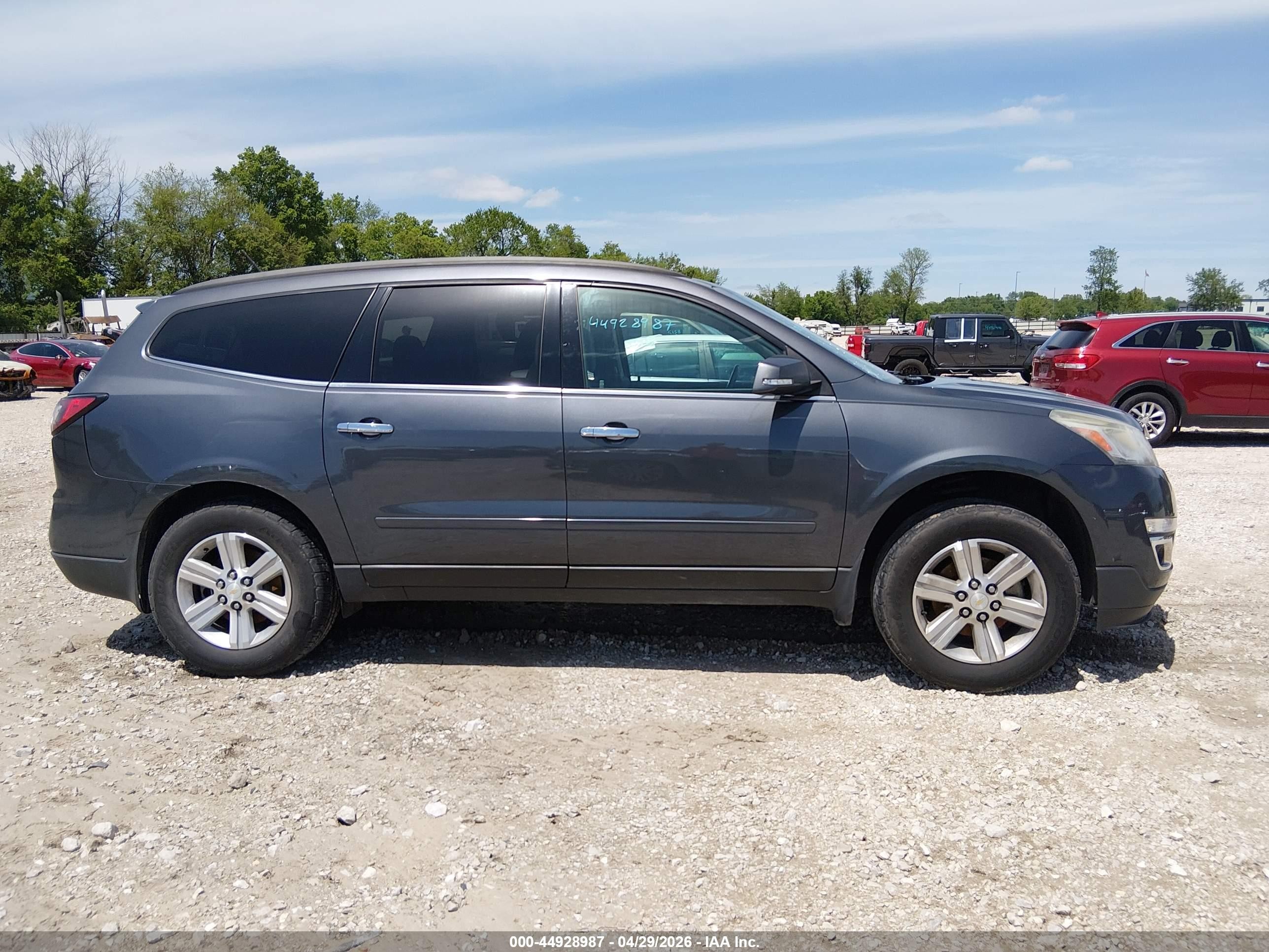 2014 Chevrolet Traverse 1lt Серый vin: 1GNKRGKD4EJ124675
