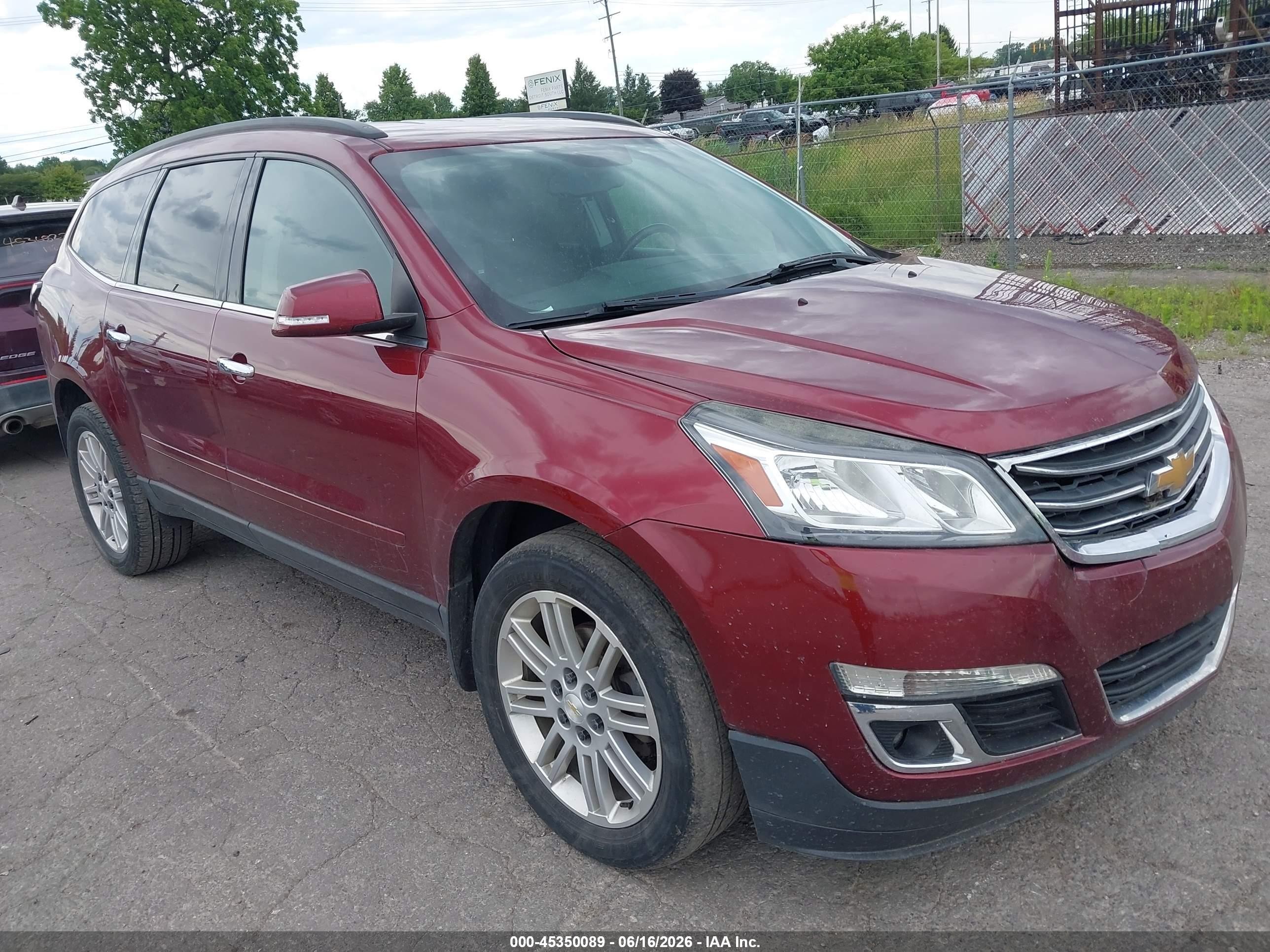 2015 Chevrolet Traverse Lt Бордовый vin: 1GNKRGKD4FJ155197