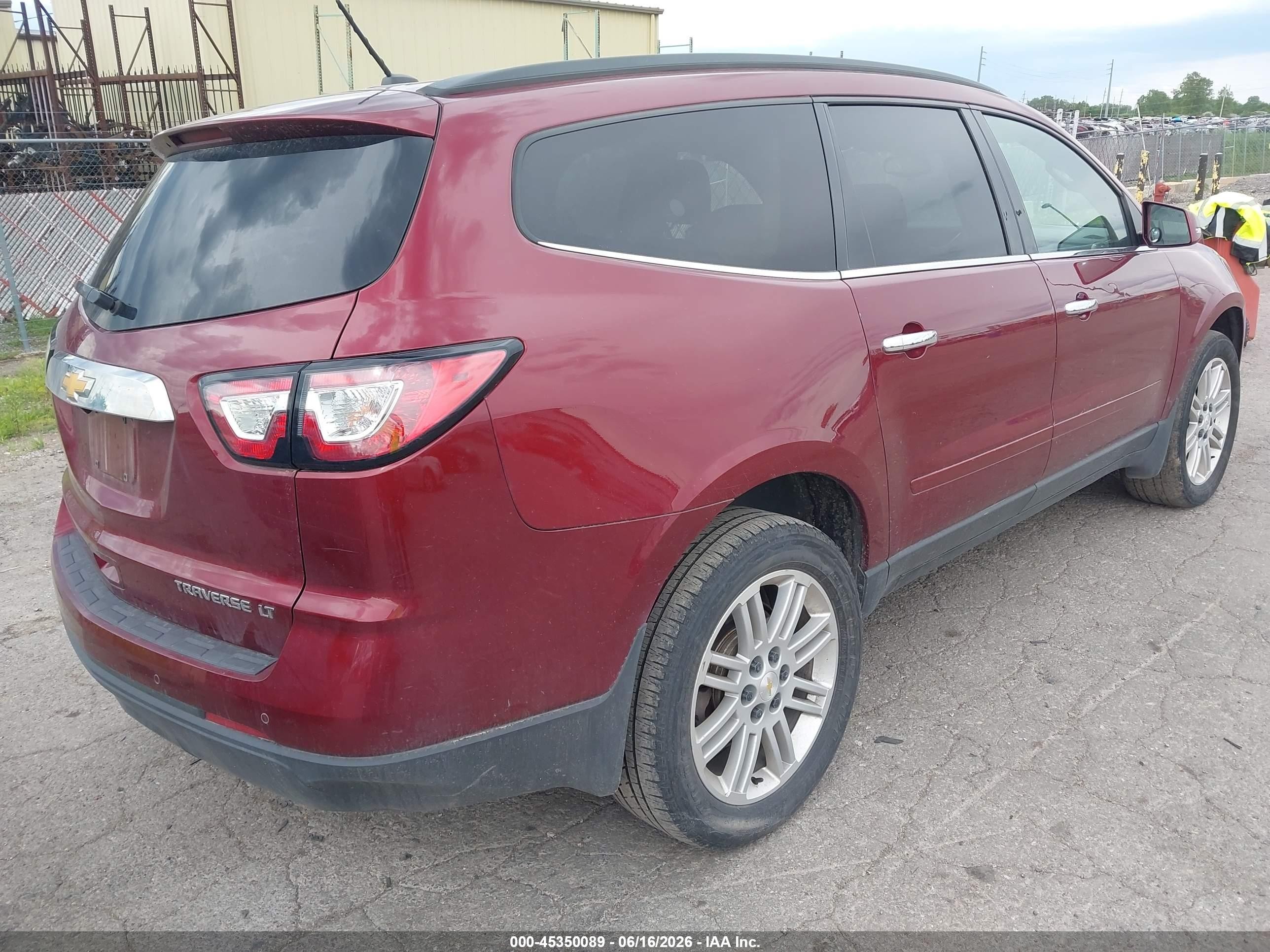 2015 Chevrolet Traverse Lt Бордовый vin: 1GNKRGKD4FJ155197