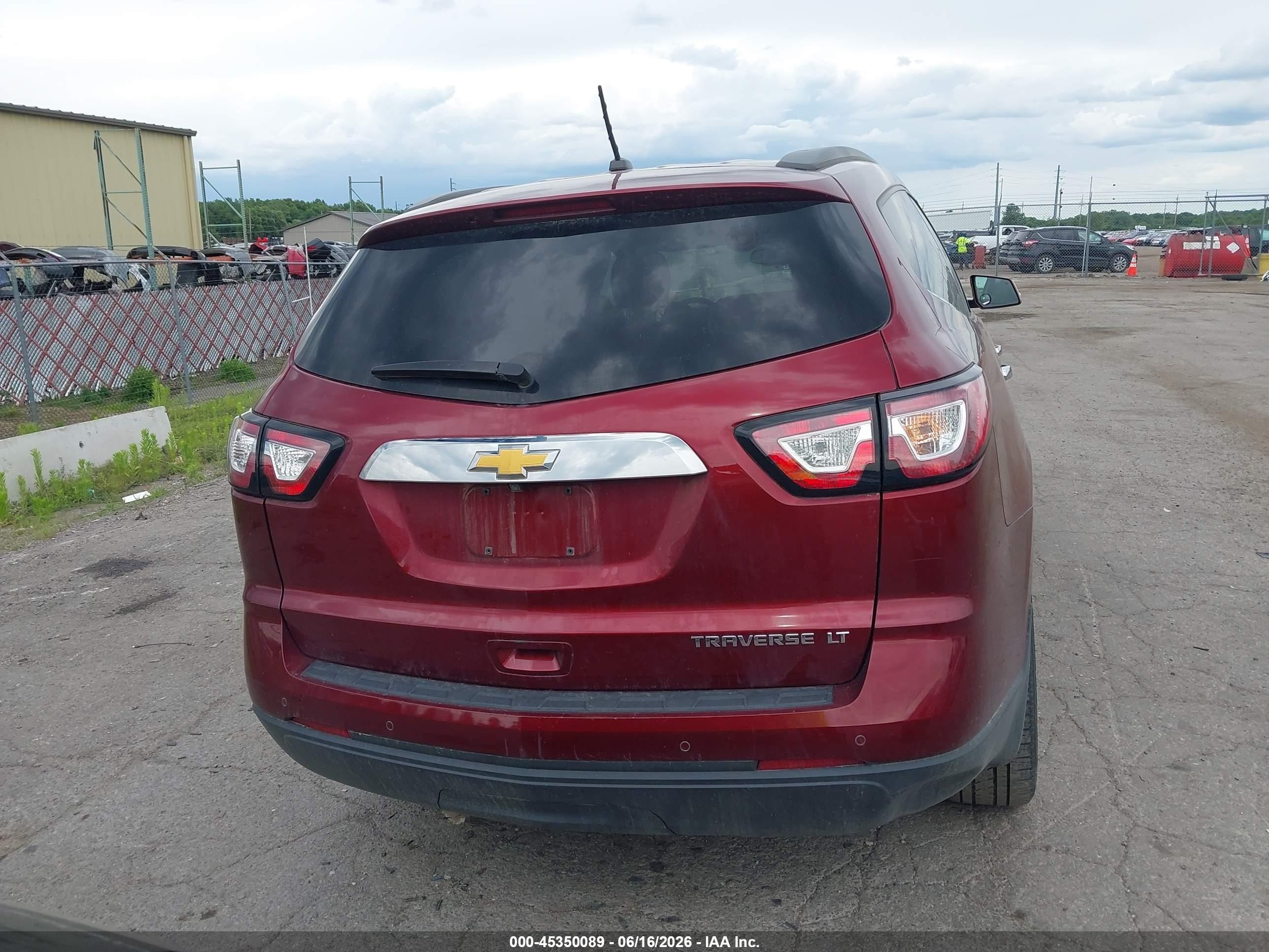 2015 Chevrolet Traverse Lt Бордовый vin: 1GNKRGKD4FJ155197