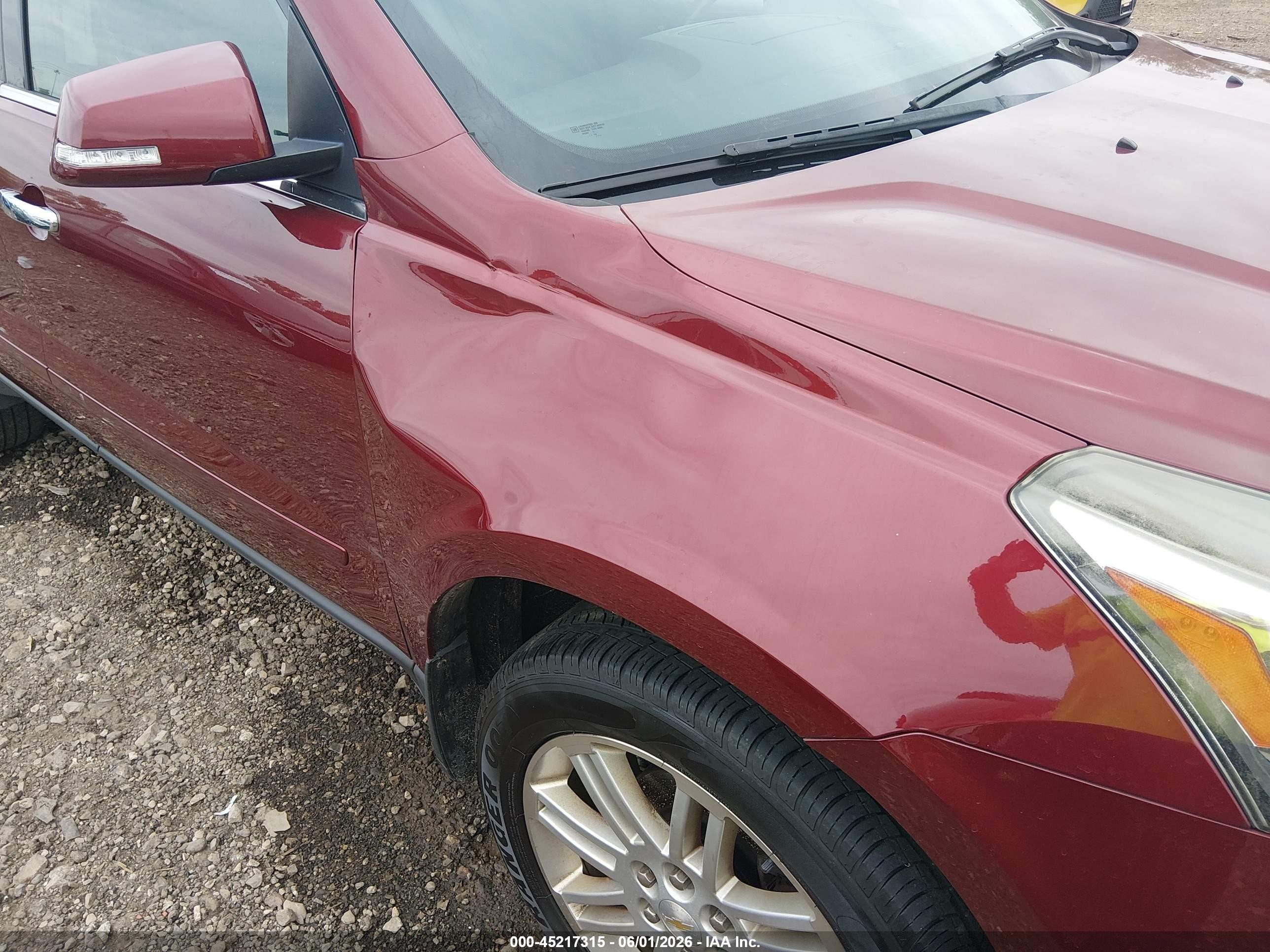 2015 Chevrolet Traverse 1lt Maroon vin: 1GNKRGKD5FJ386156