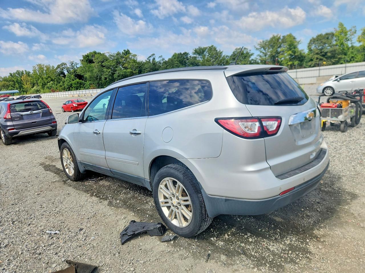 2015 Chevrolet Traverse Lt Silver vin: 1GNKRGKD8FJ102194