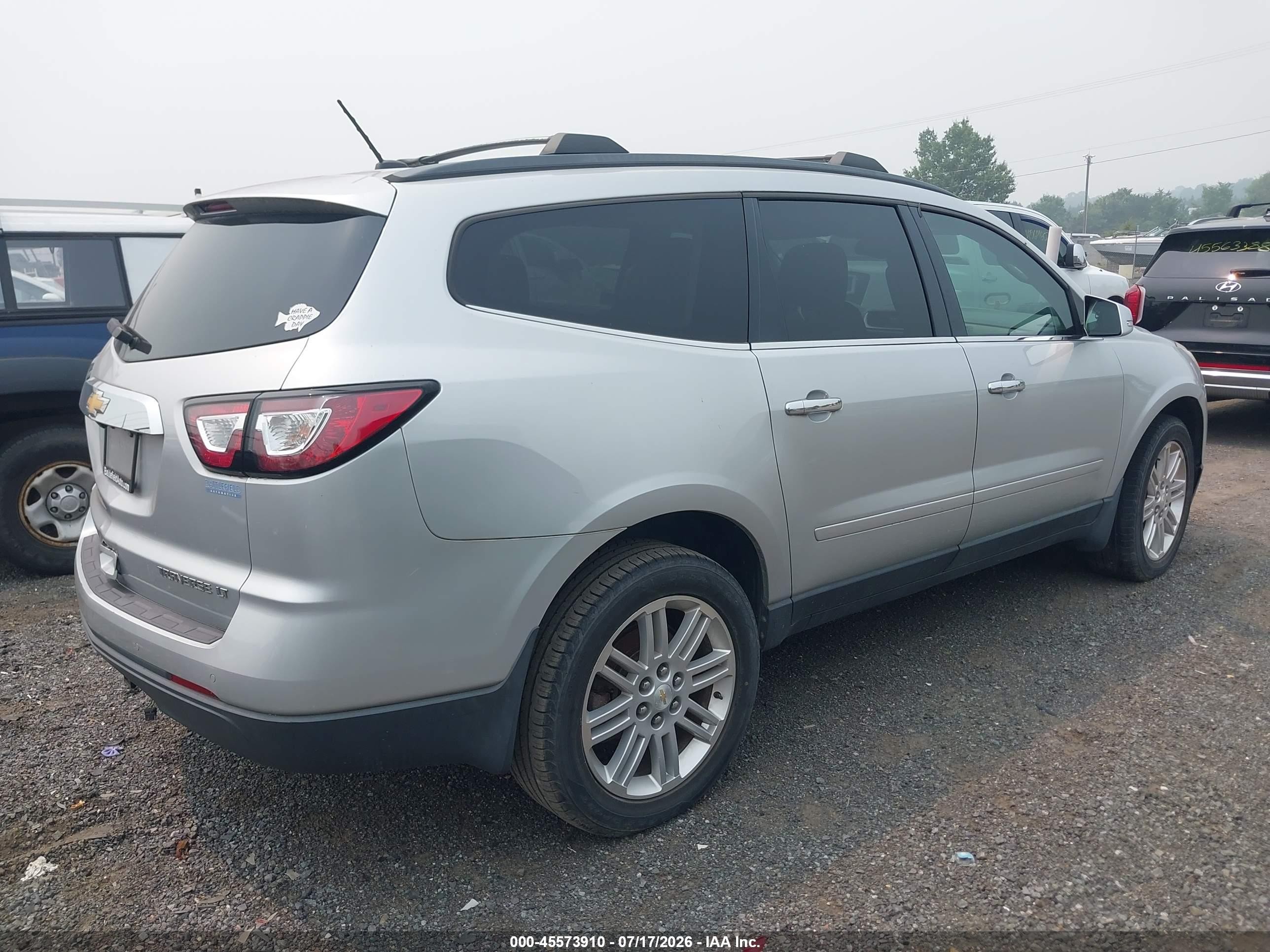 2015 Chevrolet Traverse Lt Silver vin: 1GNKRGKD8FJ294944