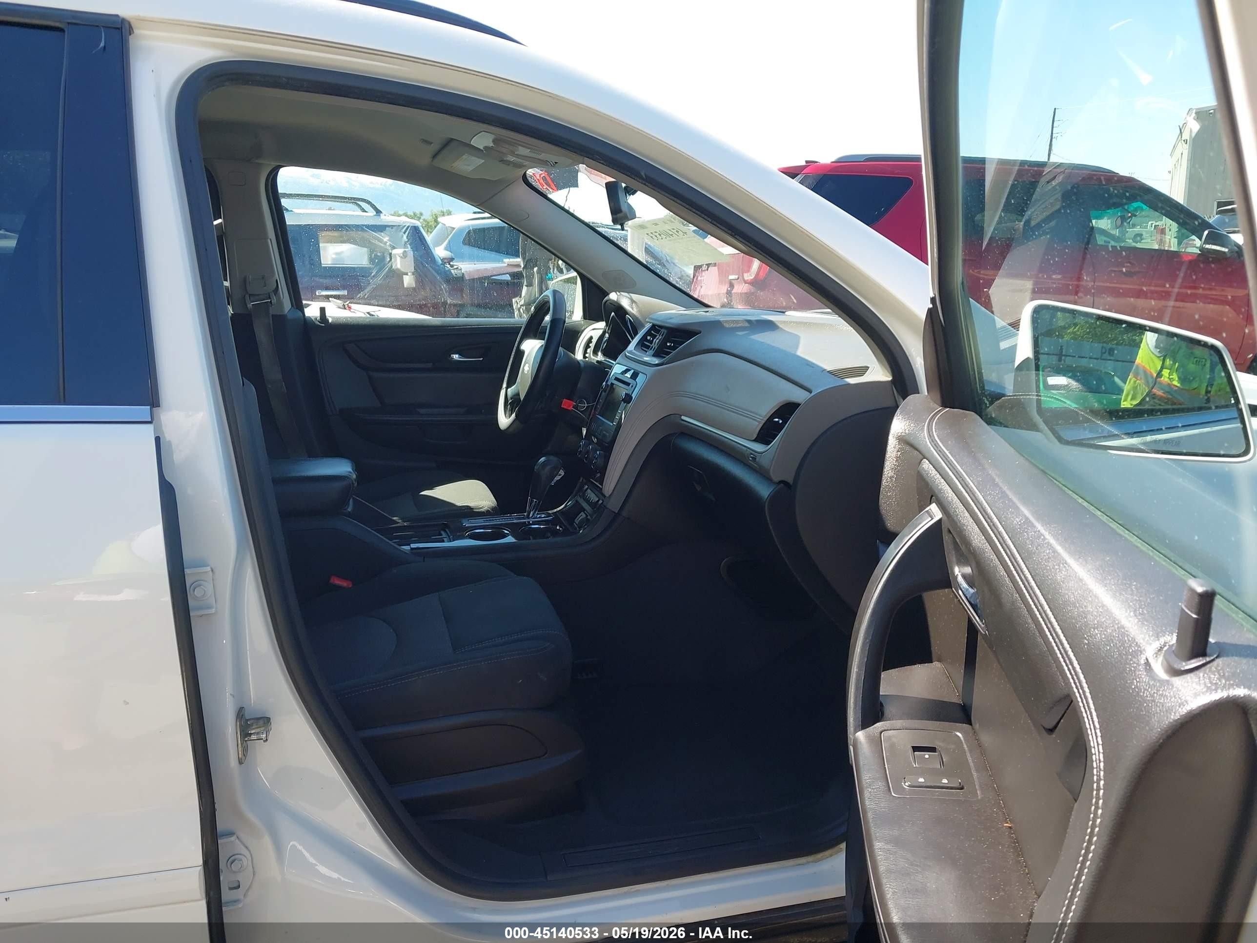 2015 Chevrolet Traverse 1lt Белый vin: 1GNKRGKD9FJ146804