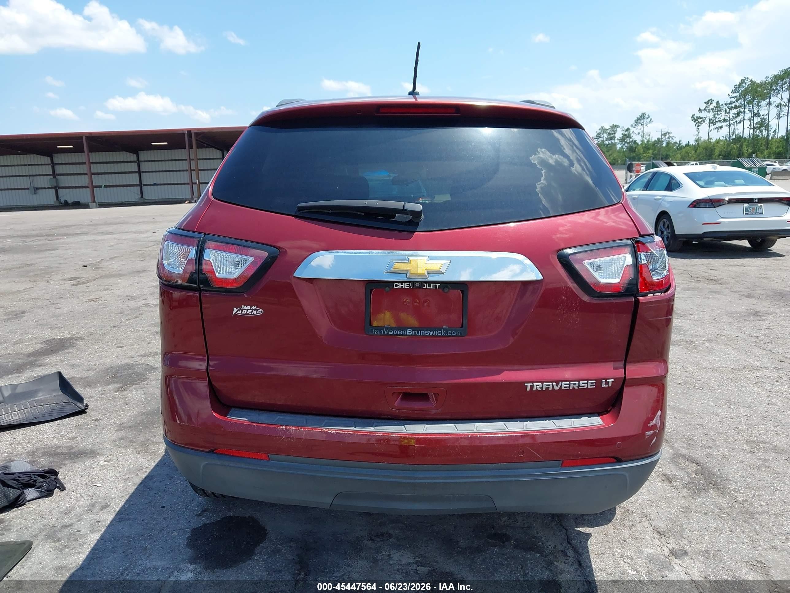 2015 Chevrolet Traverse Lt Red vin: 1GNKRGKDXFJ356800