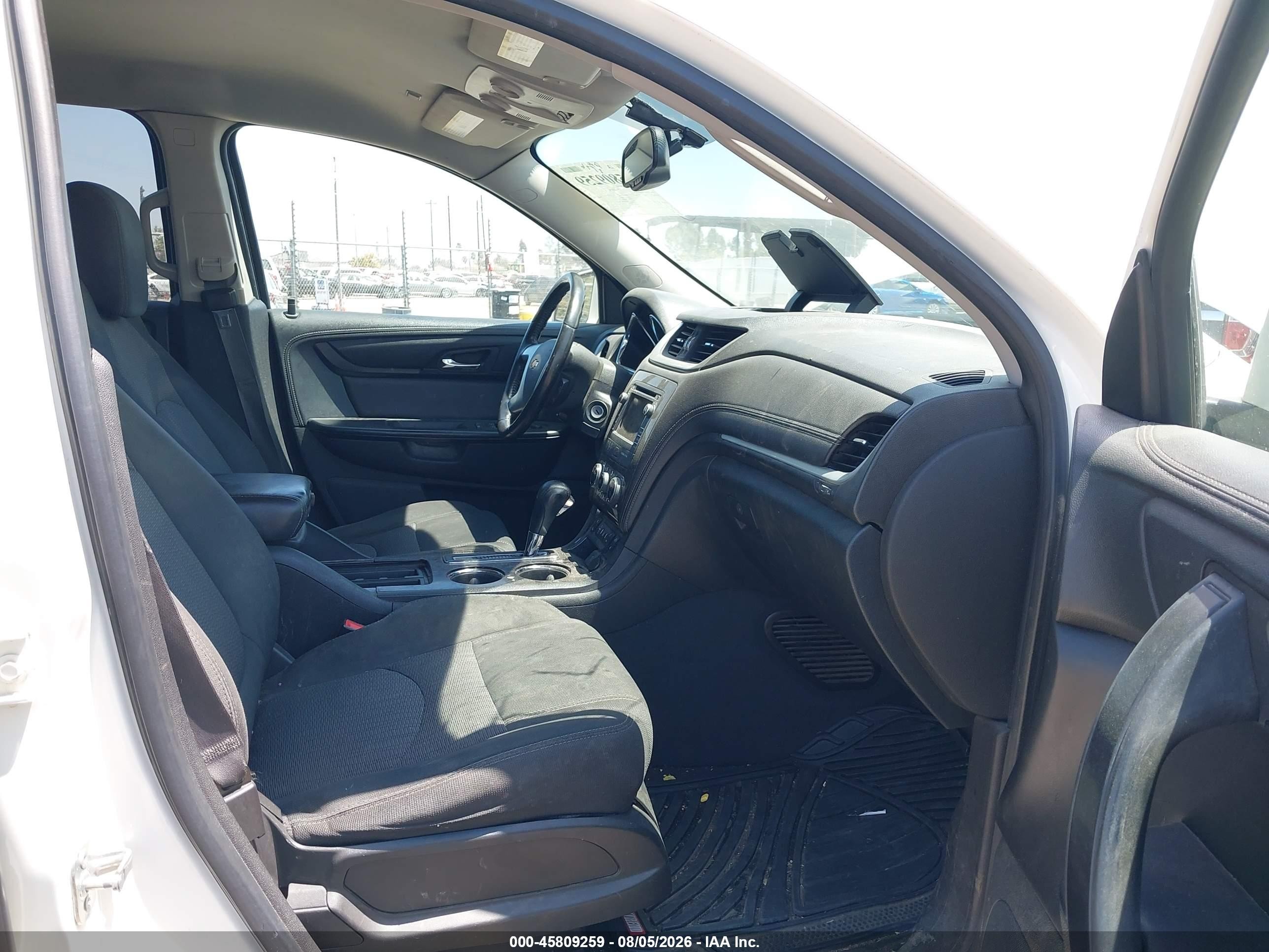 2015 Chevrolet Traverse Lt White vin: 1GNKRHKD0FJ116676