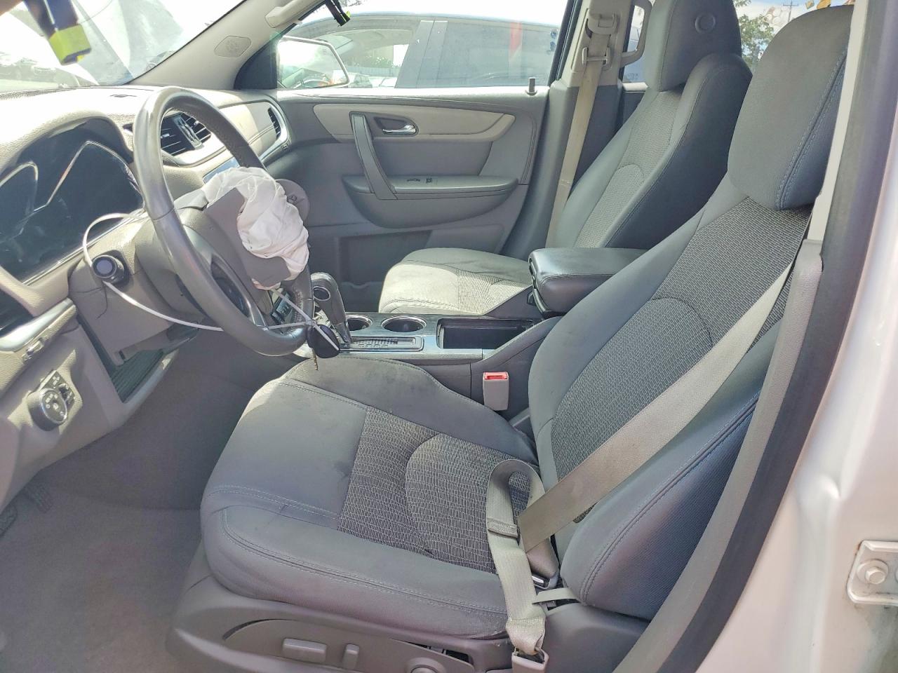 2015 Chevrolet Traverse Lt Белый vin: 1GNKRHKD1FJ257501