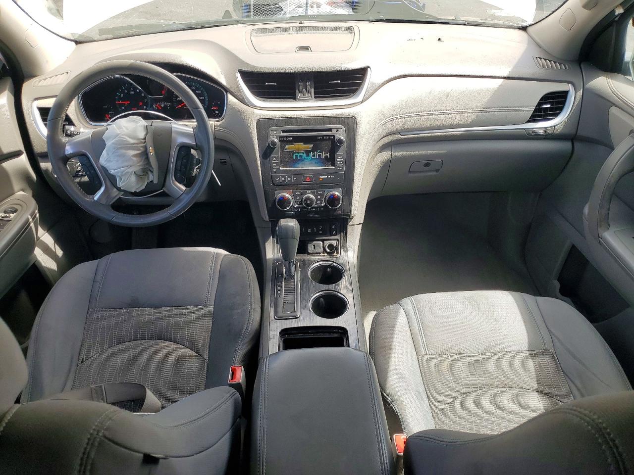 2015 Chevrolet Traverse Lt Белый vin: 1GNKRHKD1FJ257501
