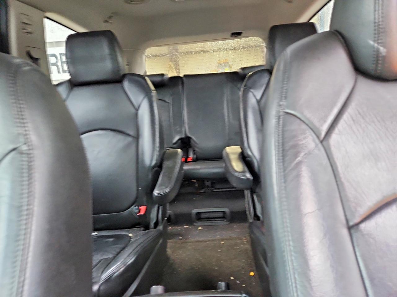 2011 Chevrolet Traverse Lt Black vin: 1GNKRJED9BJ410073