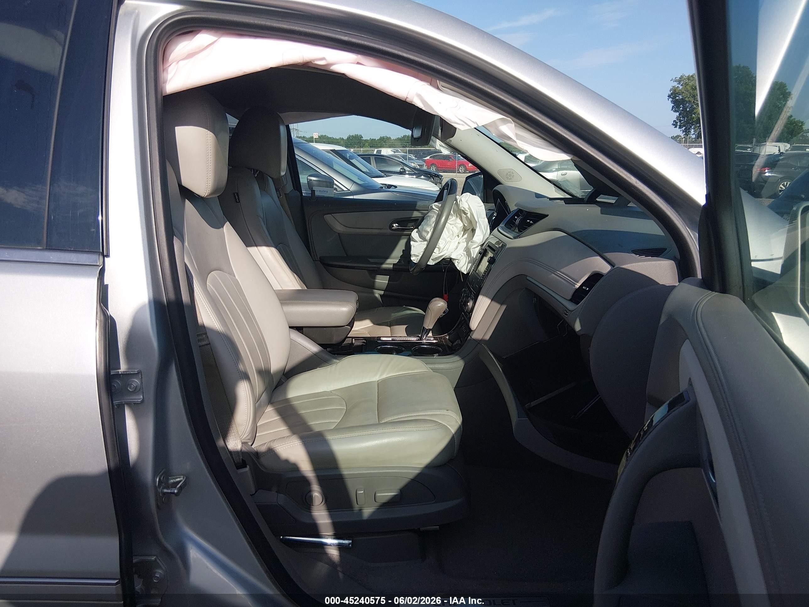 2015 Chevrolet Traverse Ltz Silver vin: 1GNKRJKD3FJ320282