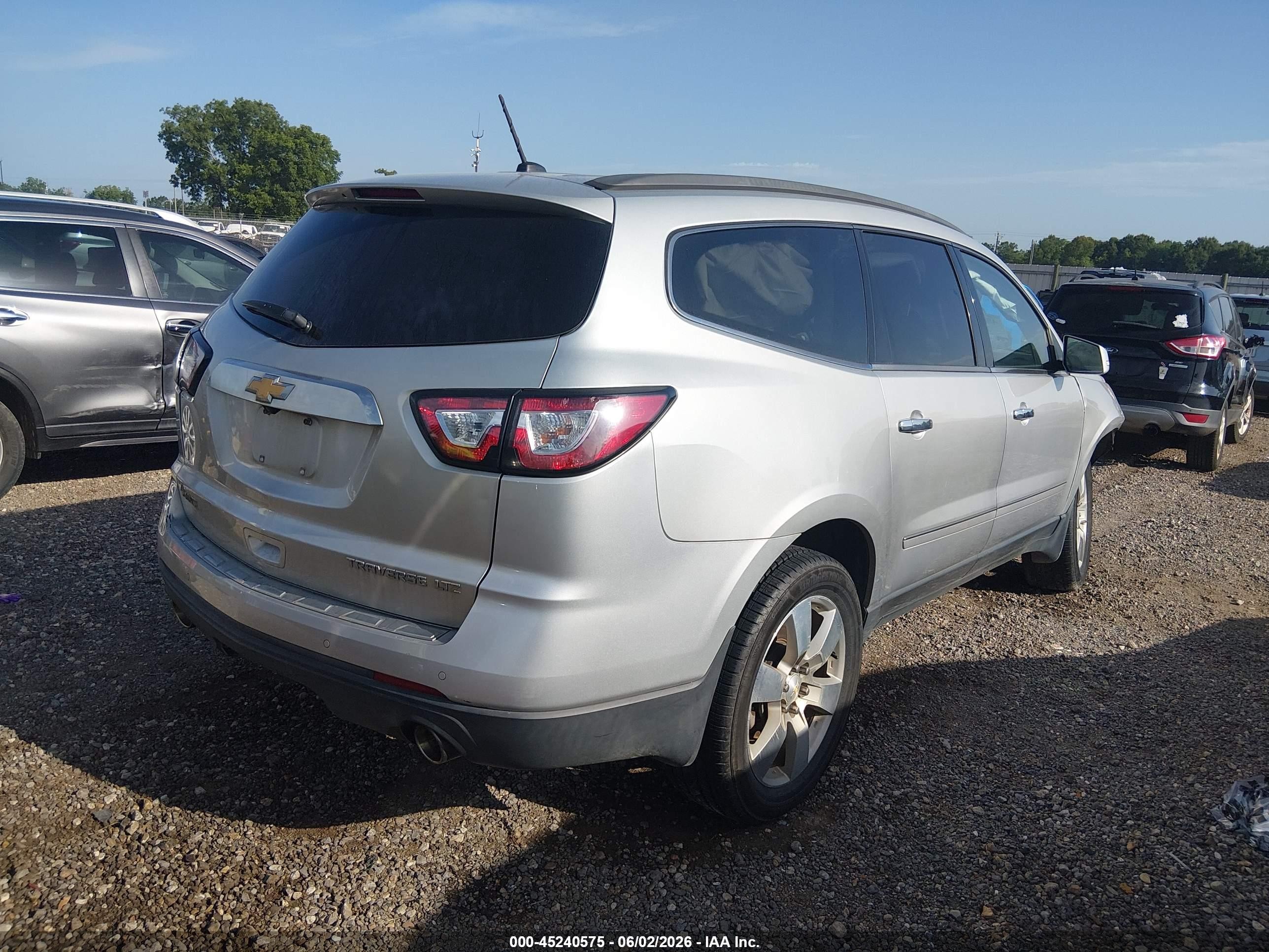 2015 Chevrolet Traverse Ltz Silver vin: 1GNKRJKD3FJ320282