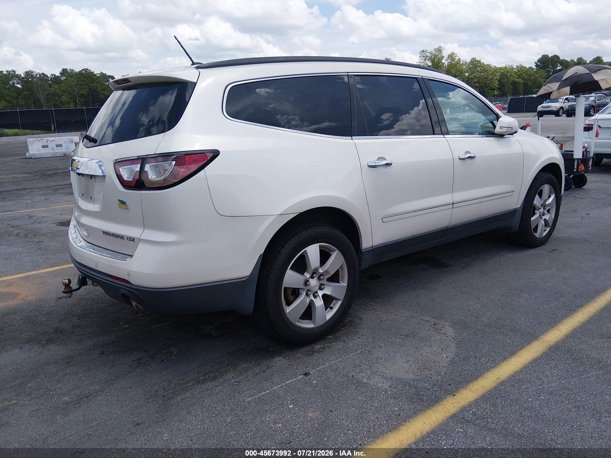 2015 Chevrolet Traverse Ltz Белый vin: 1GNKRJKDXFJ233155
