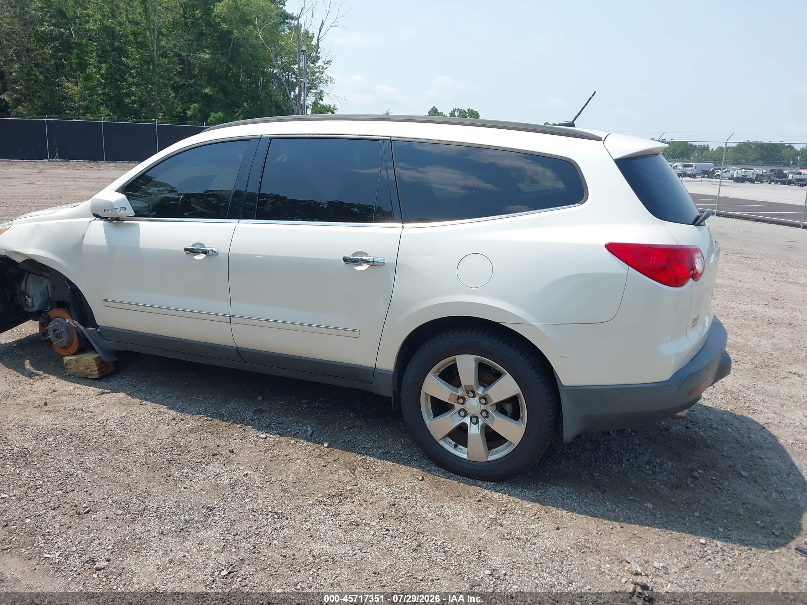 2012 Chevrolet Traverse Ltz Белый vin: 1GNKRLED0CJ168643