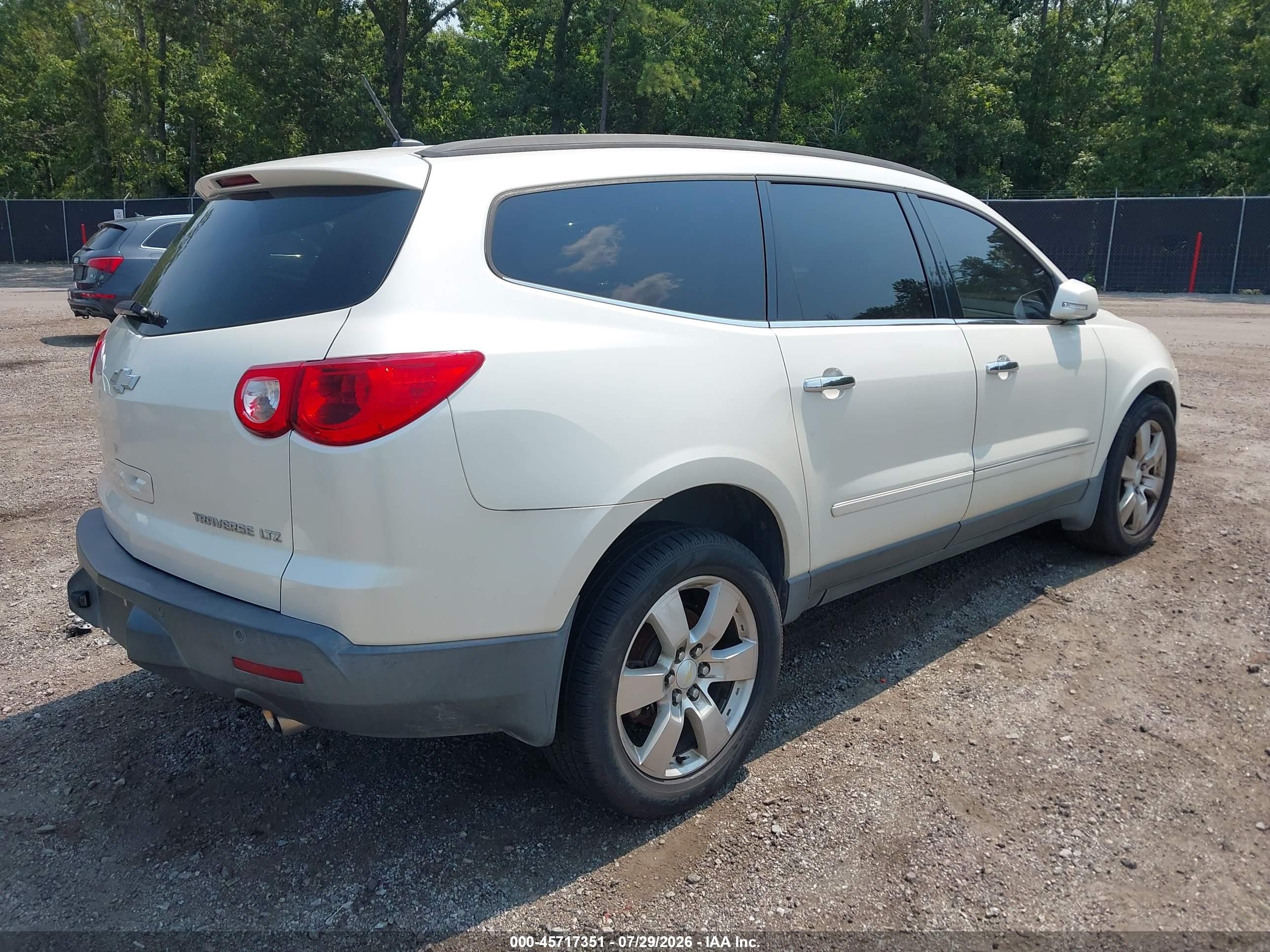 2012 Chevrolet Traverse Ltz Белый vin: 1GNKRLED0CJ168643