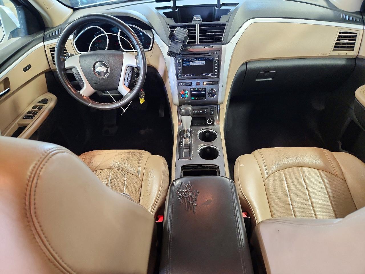2011 Chevrolet Traverse Ltz Белый vin: 1GNKRLED2BJ170991
