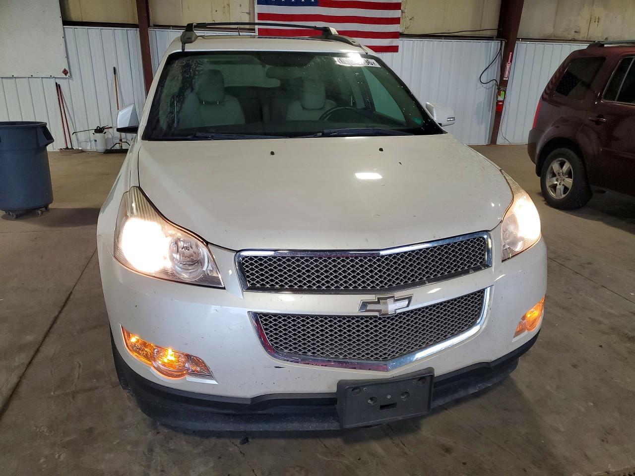 2011 Chevrolet Traverse Ltz White vin: 1GNKRLED6BJ350846