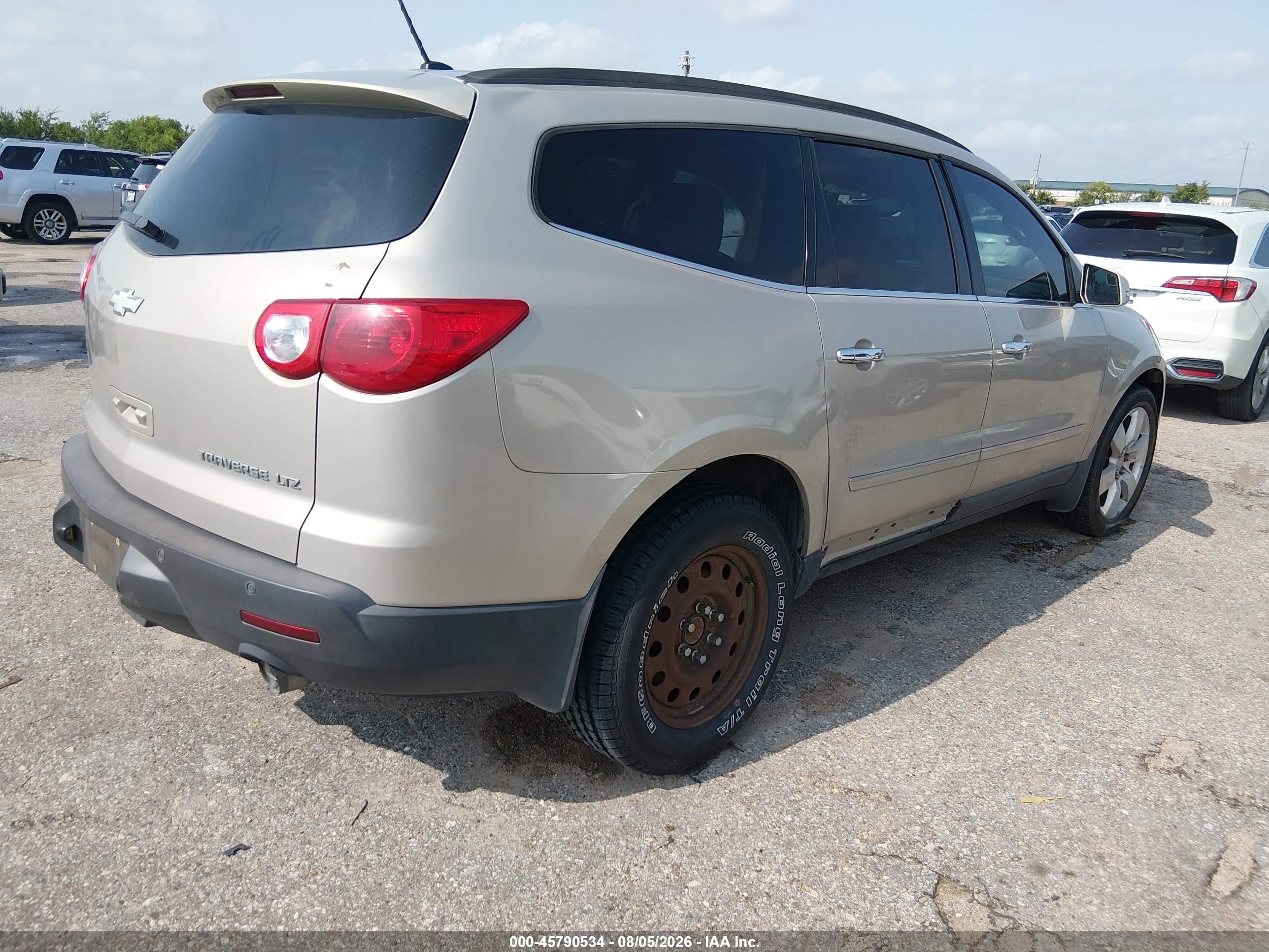 2011 Chevrolet Traverse Ltz Beige vin: 1GNKRLED8BJ166394