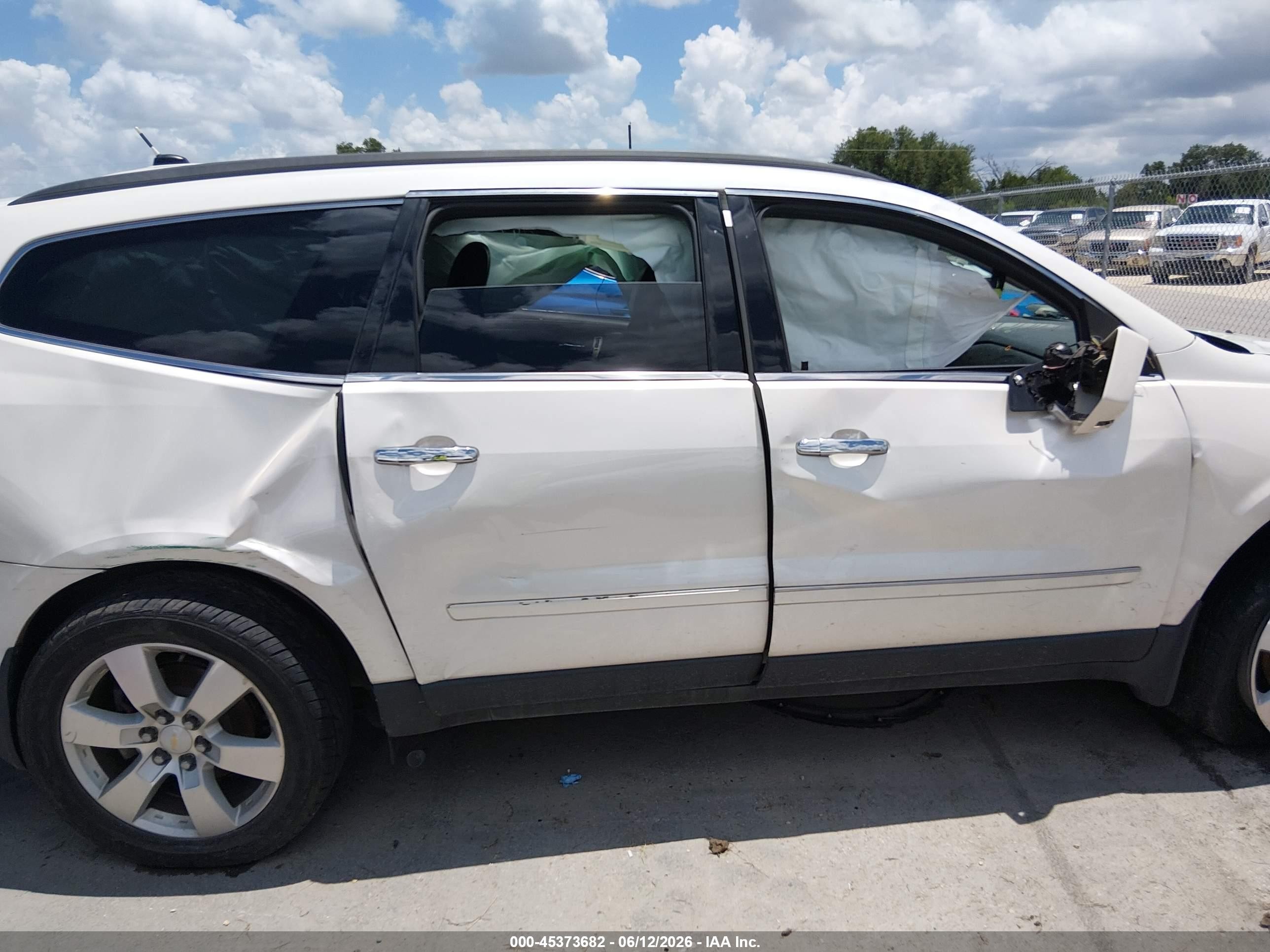 2013 Chevrolet Traverse Ltz White vin: 1GNKRLKDXDJ186394
