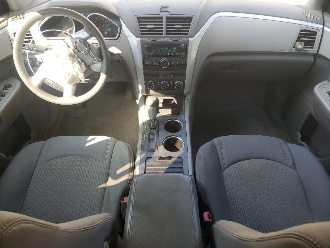 2012 Chevrolet Traverse Ls White vin: 1GNKVEED0CJ319407