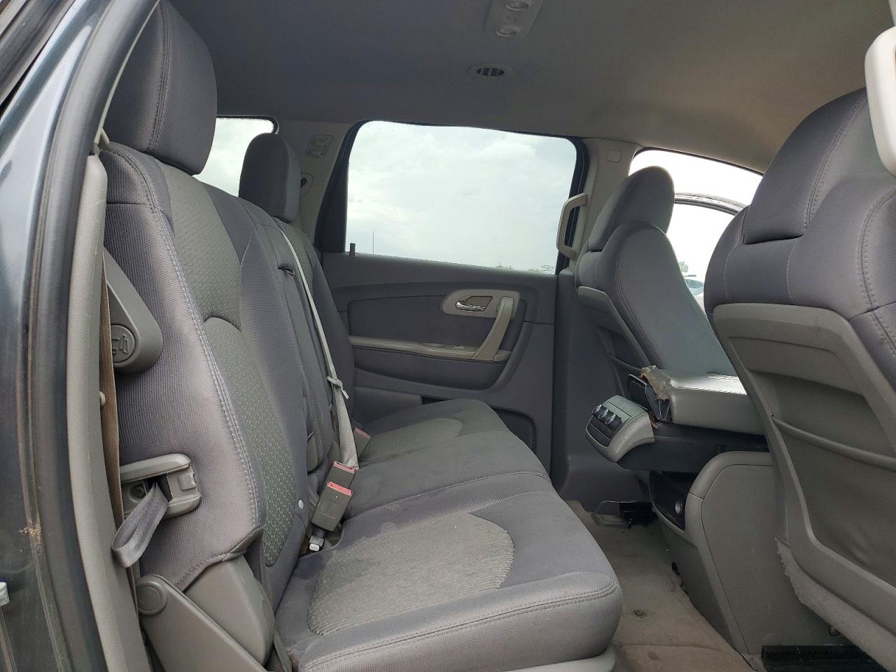 2011 Chevrolet Traverse Ls Gray vin: 1GNKVEED3BJ252039