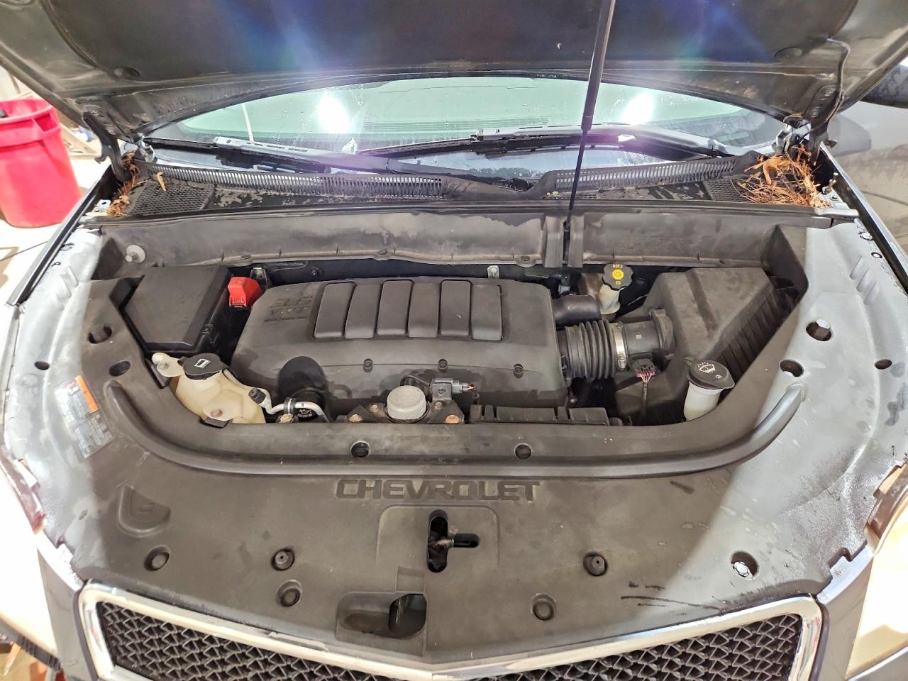 2011 Chevrolet Traverse Ls Gray vin: 1GNKVEEDXBJ333264