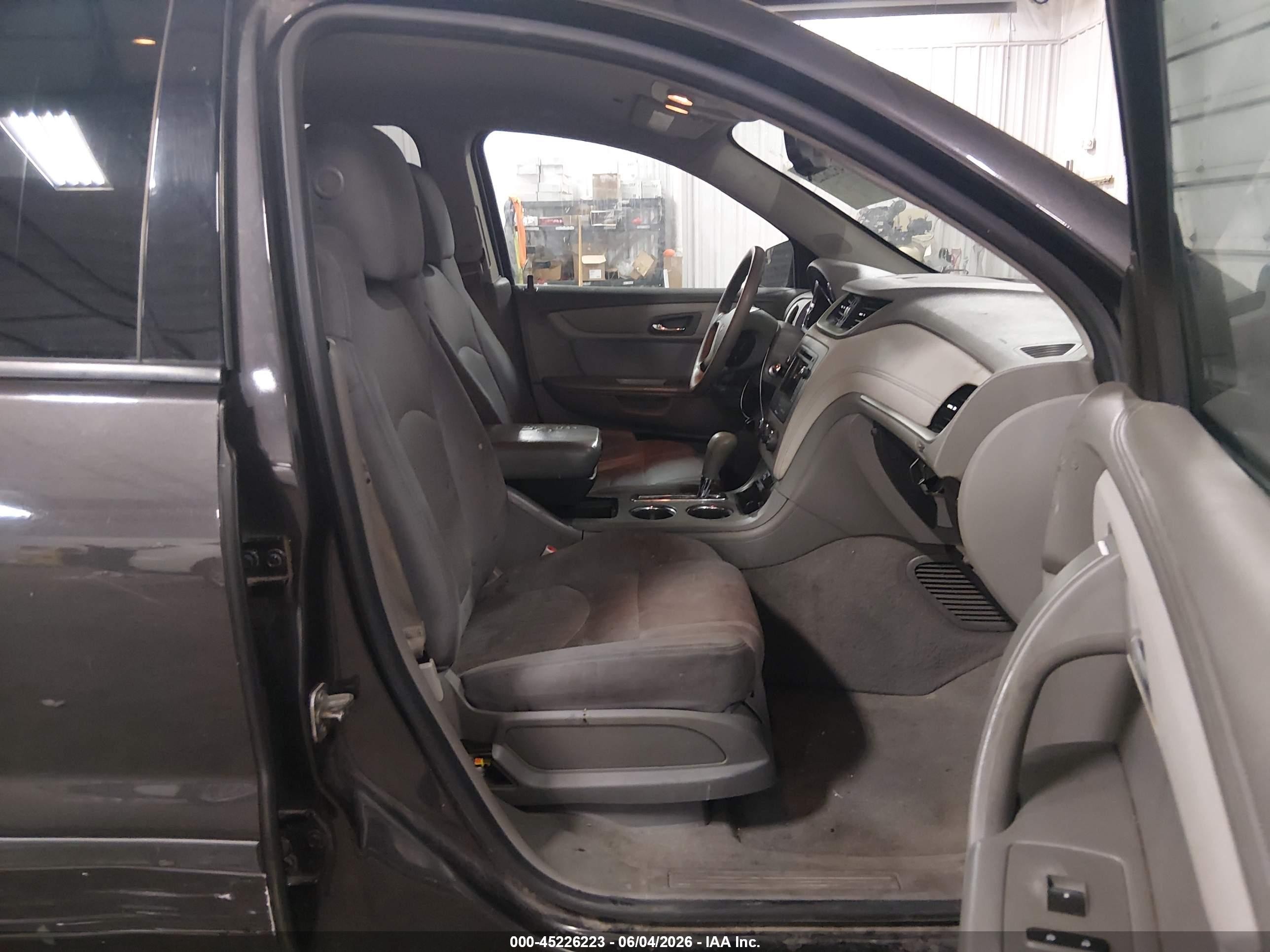 2013 Chevrolet Traverse Ls Black vin: 1GNKVFED0DJ199874