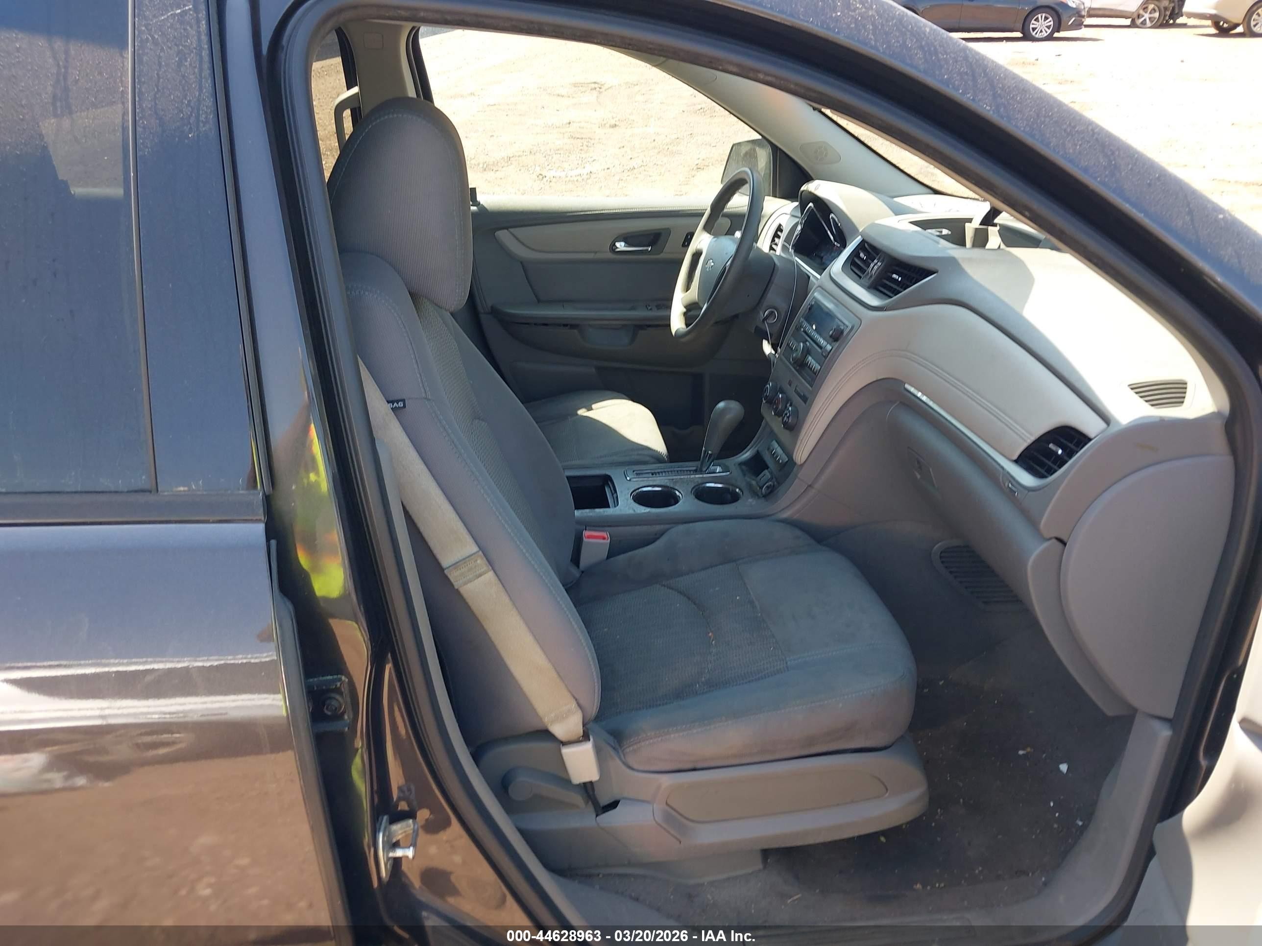 2015 Chevrolet Traverse Ls Серый vin: 1GNKVFED0FJ342566