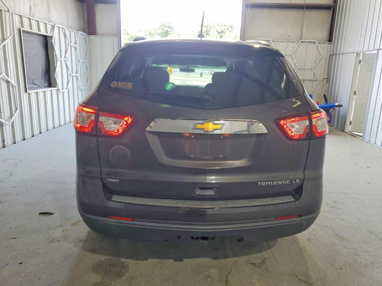 2015 Chevrolet Traverse Ls Gray vin: 1GNKVFED0FJ343636