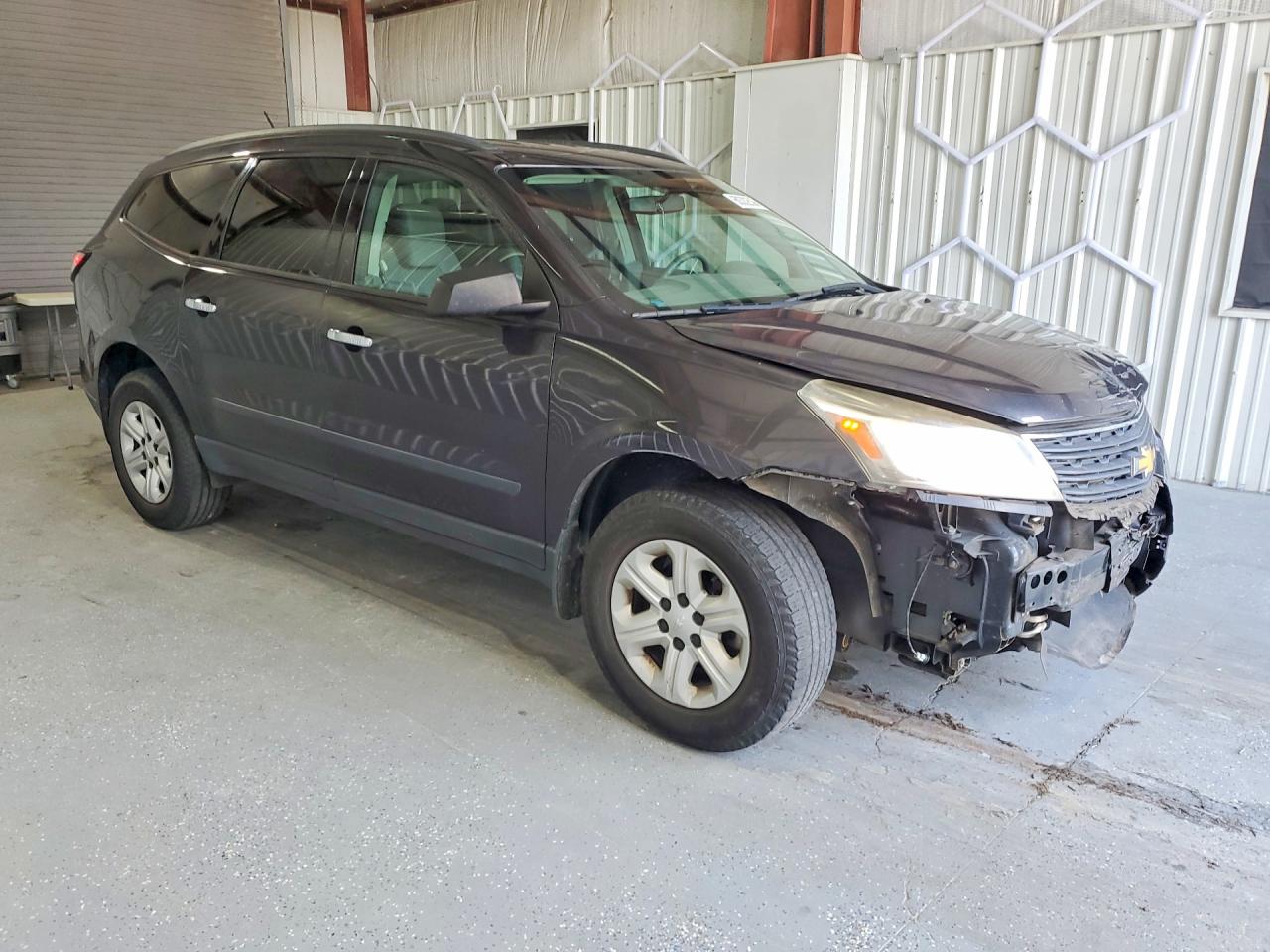 2015 Chevrolet Traverse Ls Gray vin: 1GNKVFED0FJ343636