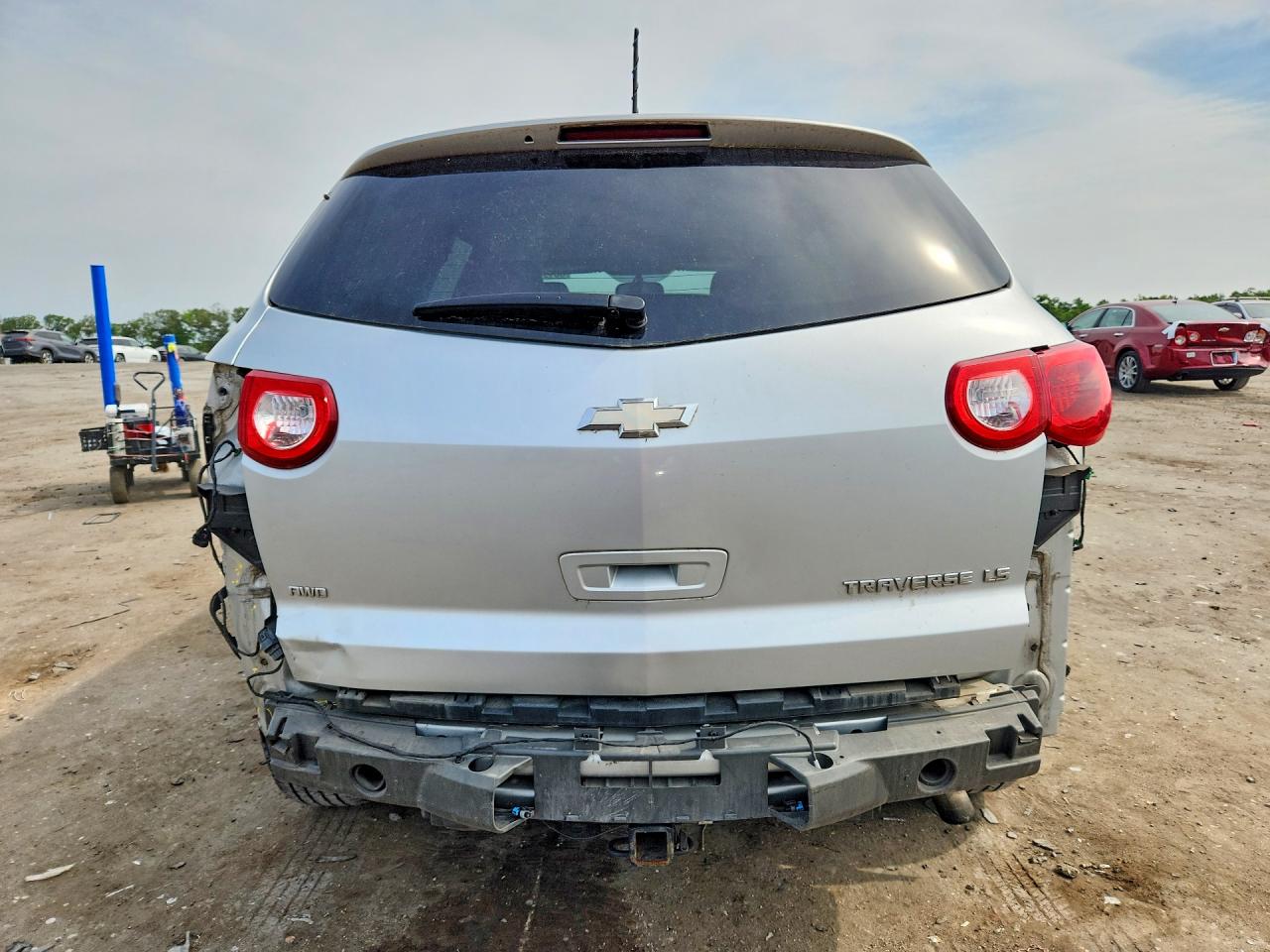 2012 Chevrolet Traverse Ls Silver vin: 1GNKVFED3CJ377419