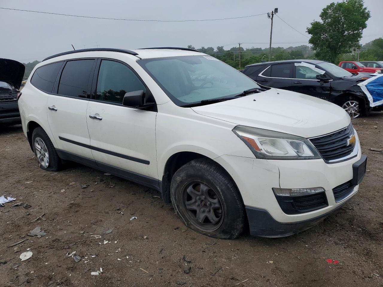 2015 Chevrolet Traverse Ls White vin: 1GNKVFED3FJ319539