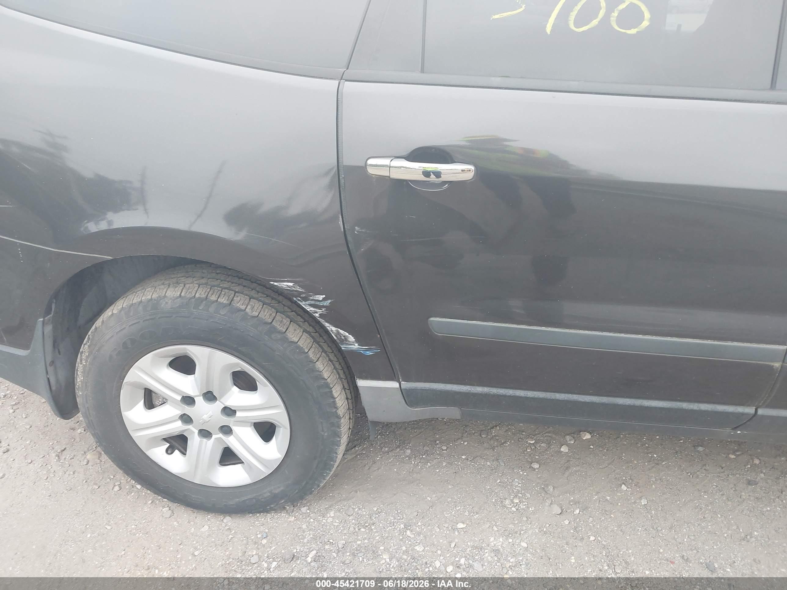 2013 Chevrolet Traverse Ls Gray vin: 1GNKVFED5DJ154428