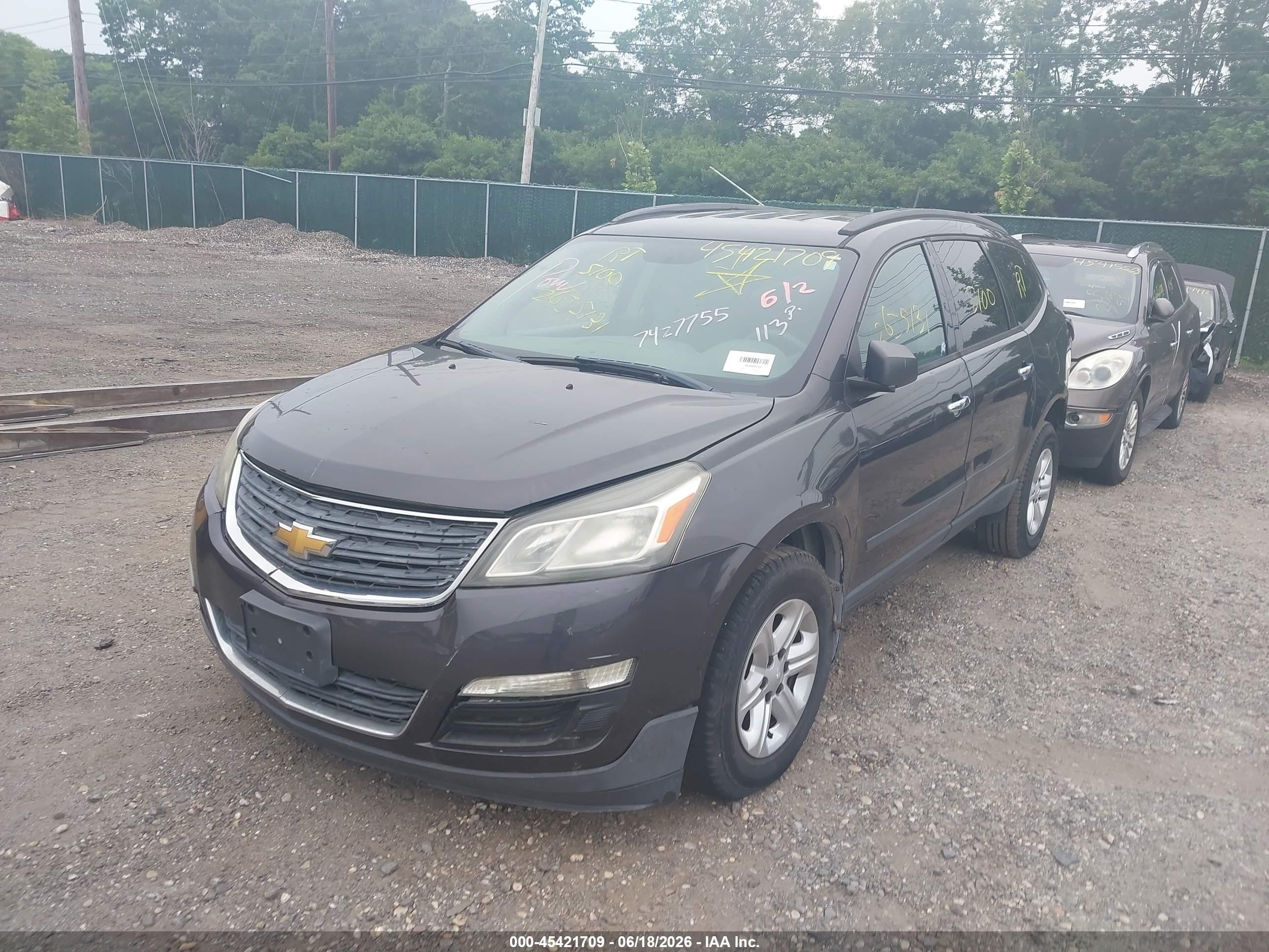 2013 Chevrolet Traverse Ls Gray vin: 1GNKVFED5DJ154428
