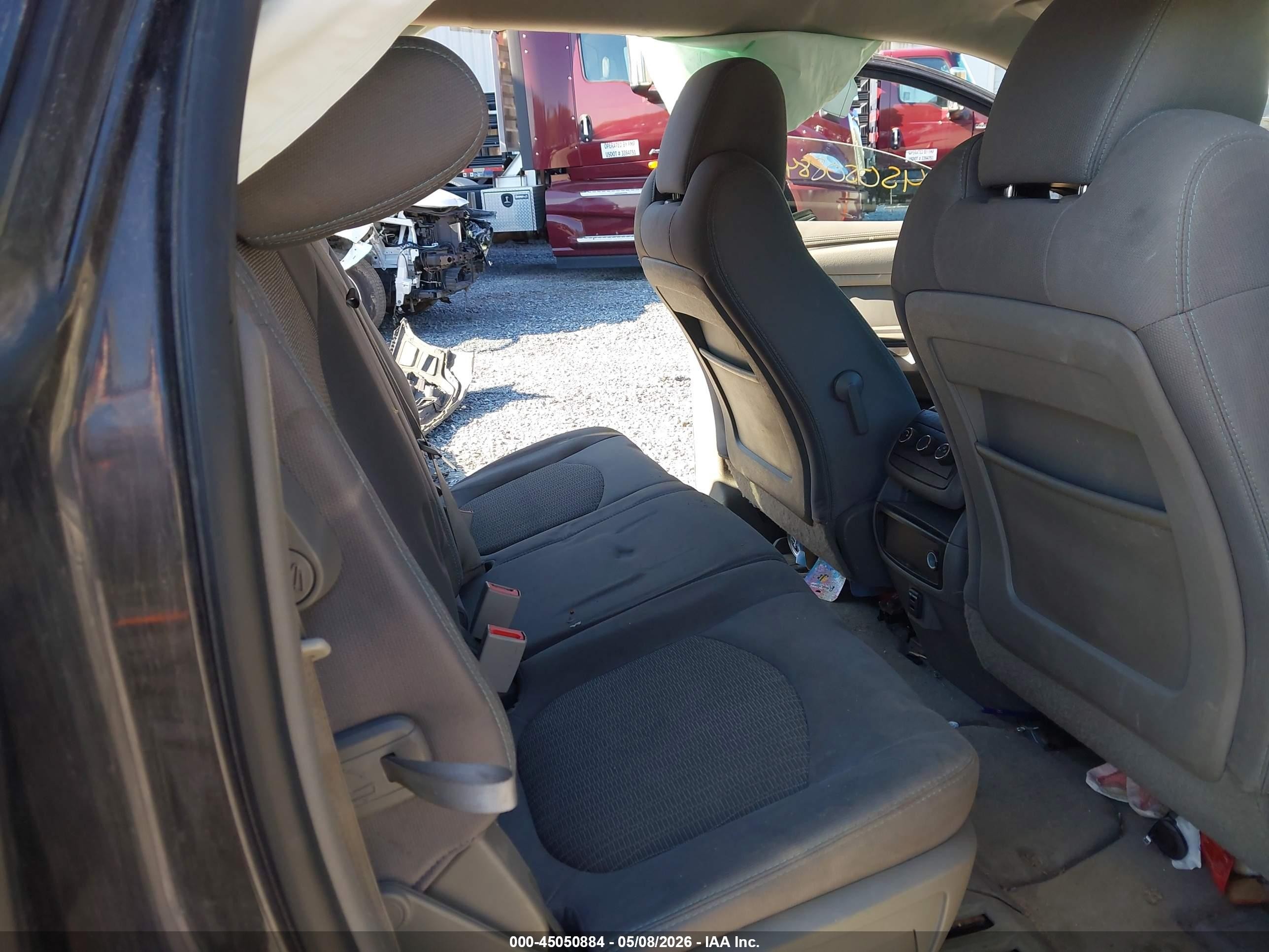 2014 Chevrolet Traverse Ls Черный vin: 1GNKVFED5EJ209882