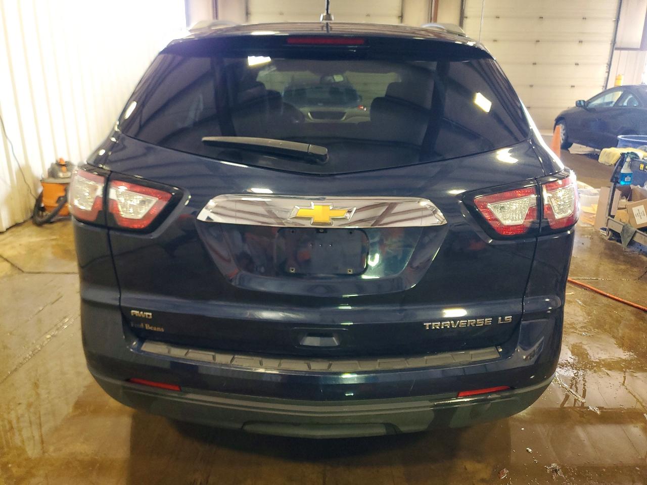 2015 Chevrolet Traverse Ls Blue vin: 1GNKVFED5FJ239367